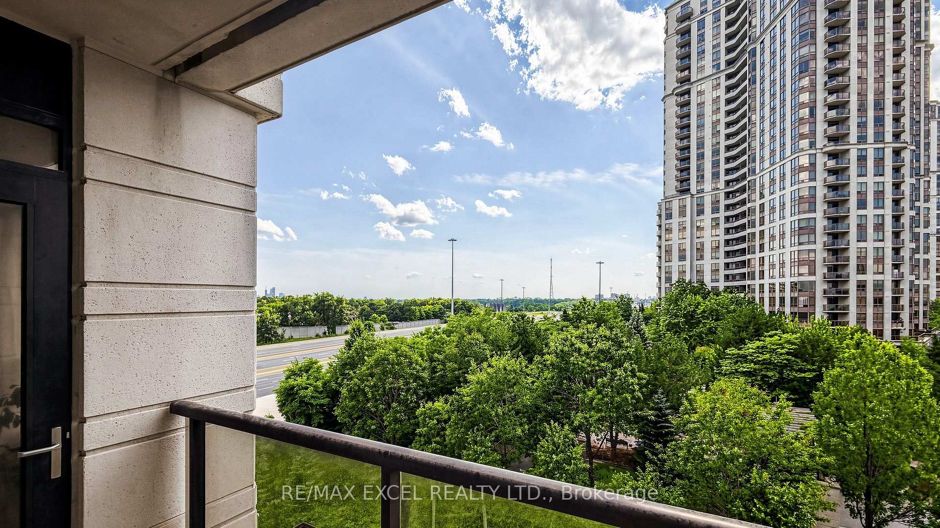Photo 37 of Unit 602, 100 Harrison Garden Boulevard, North York, Willowdale East — HOMEH