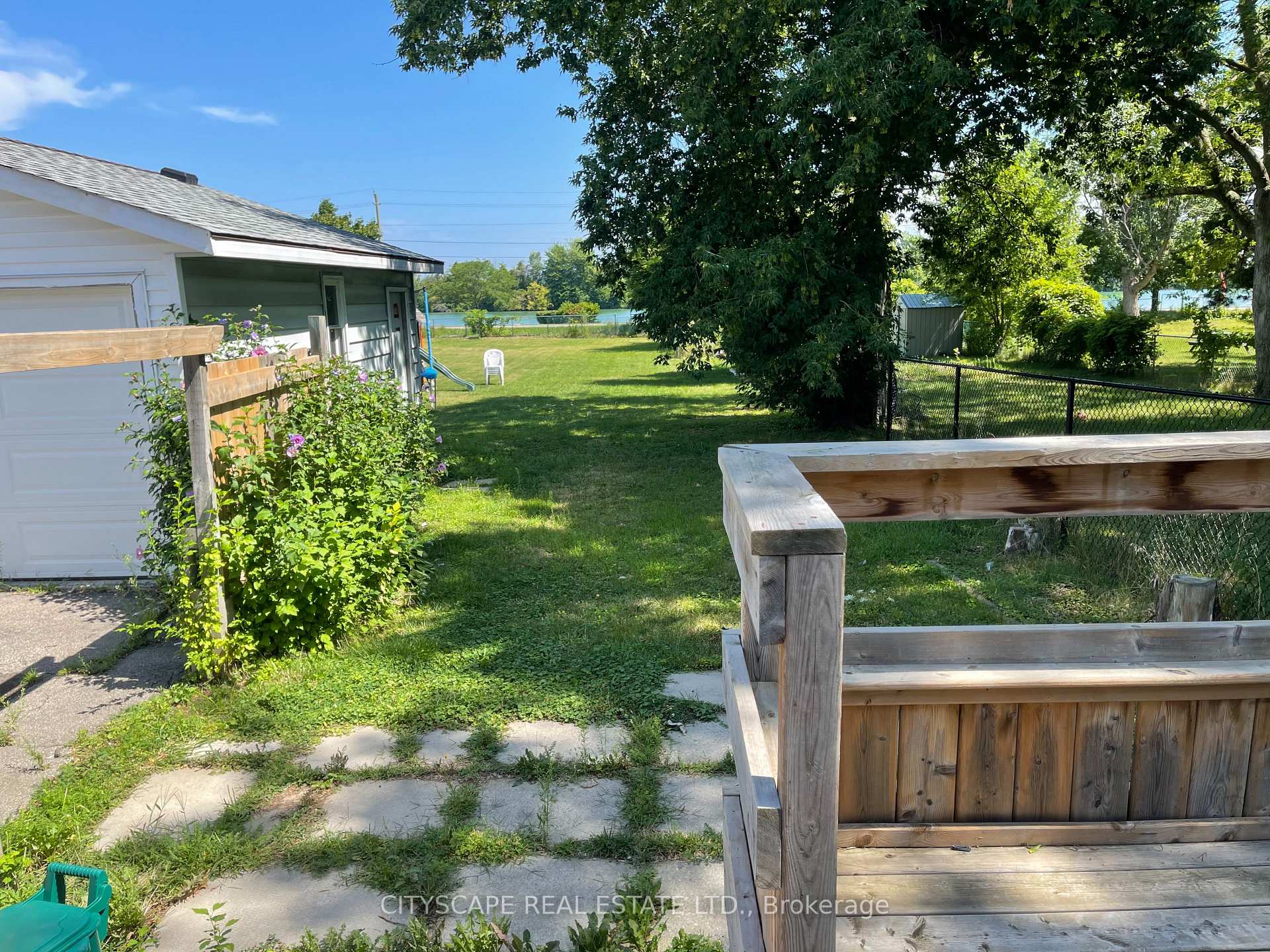 Photo 8 of 594 Bunting Road, St. Catharines, Bunting/Linwell — HOMEH