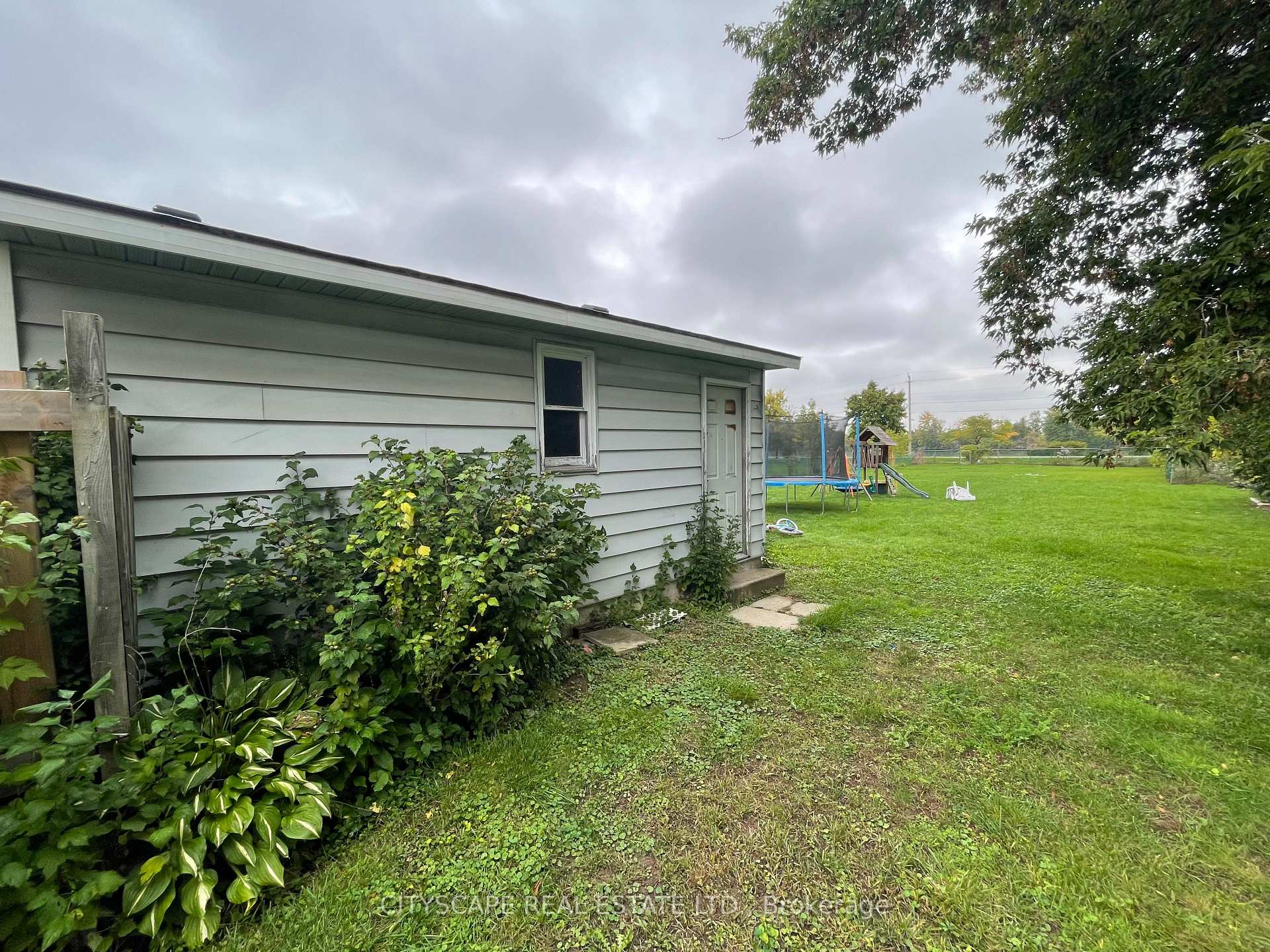 Photo 13 of 594 Bunting Road, St. Catharines, Bunting/Linwell — HOMEH