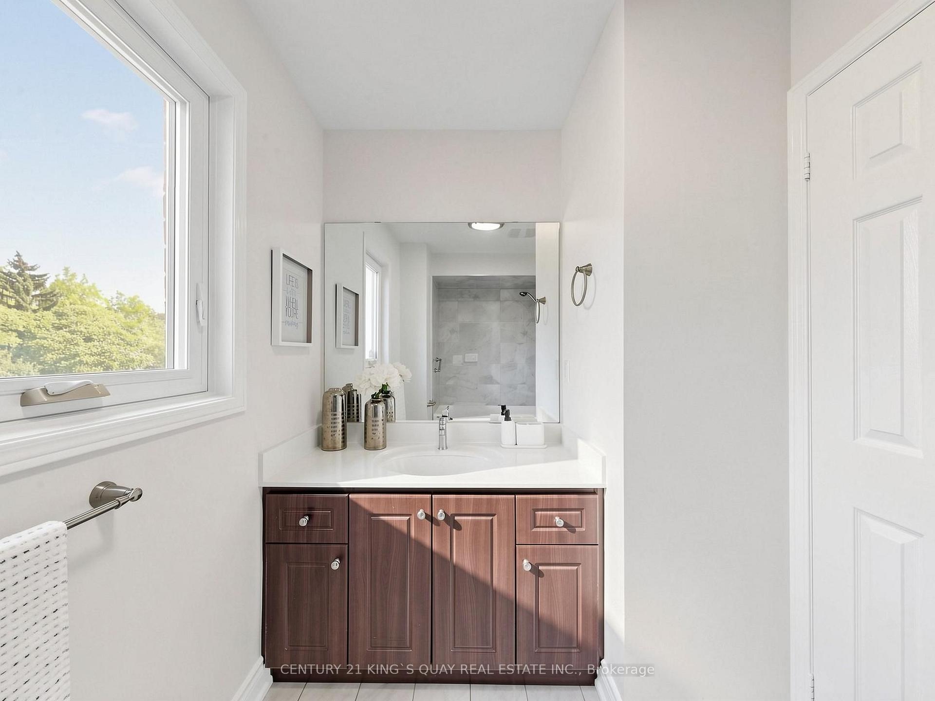 Photo 18 of 72 Dunsmore Crescent, Richmond Hill, Crosby — HOMEH