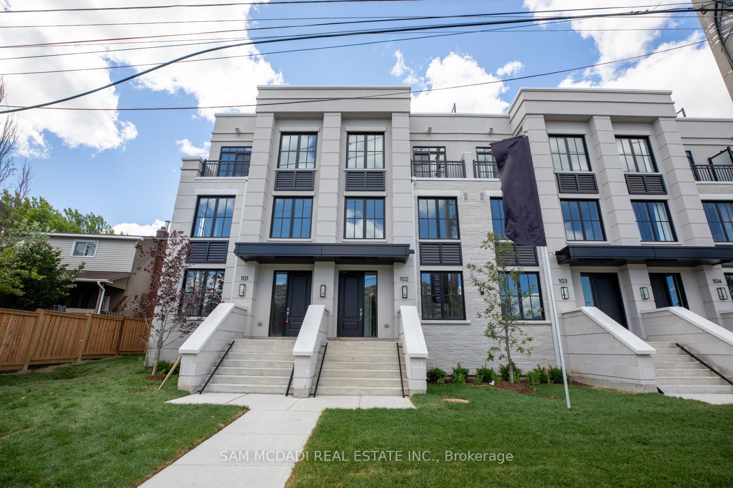 Front of Unit 102, 1180 Cawthra Road