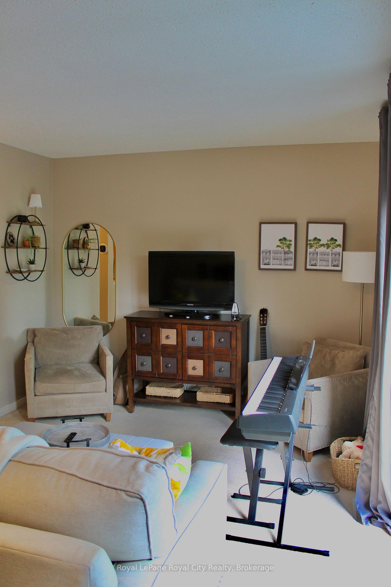 Photo 31 of Unit 41, 151 Clairfields Drive E, Guelph, Pineridge/Westminster Woods — HOMEH