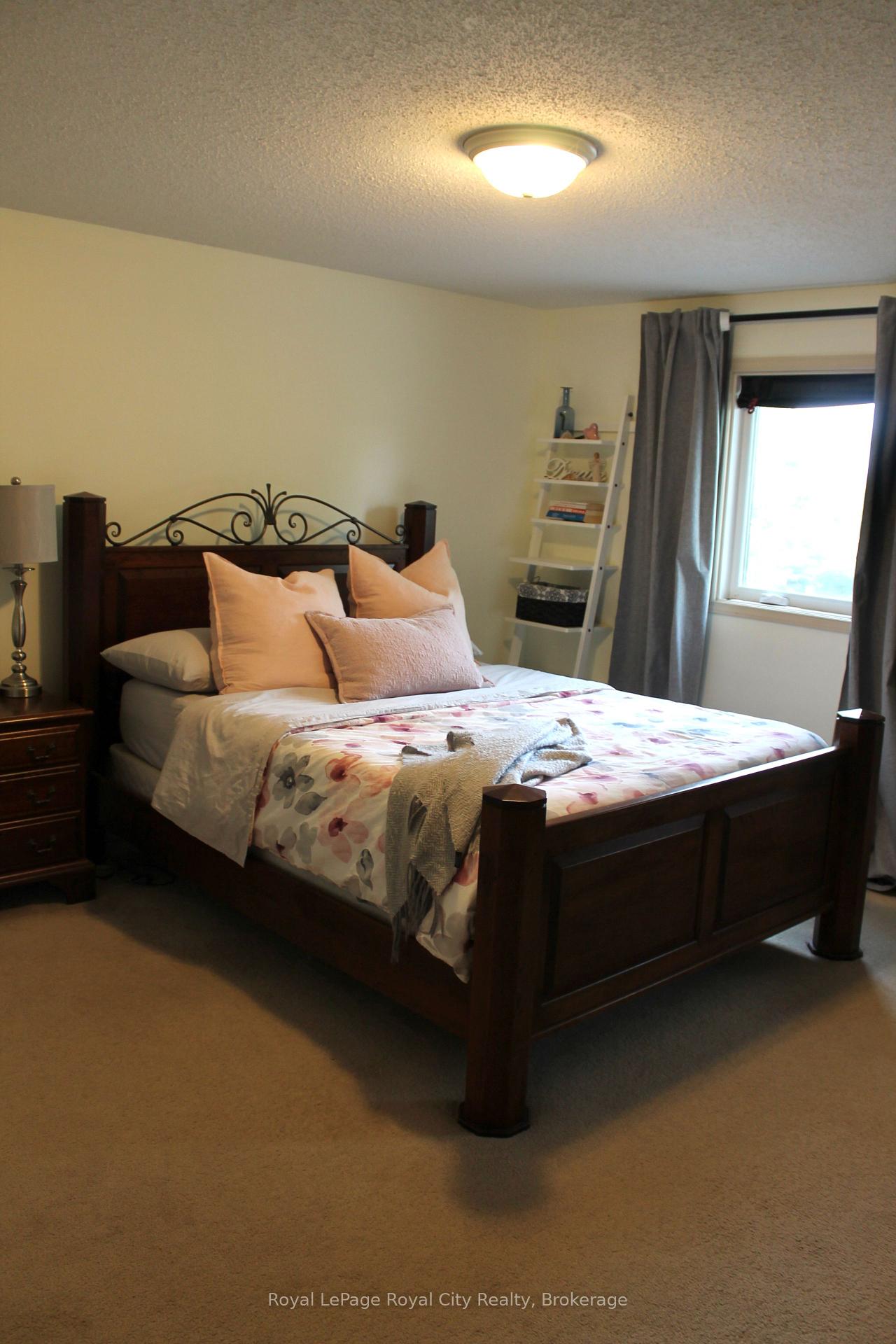 Photo 40 of Unit 41, 151 Clairfields Drive E, Guelph, Pineridge/Westminster Woods — HOMEH