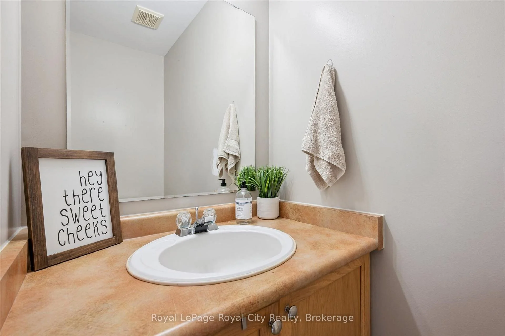 Photo 39 of Unit 41, 151 Clairfields Drive E, Guelph, Pineridge/Westminster Woods — HOMEH