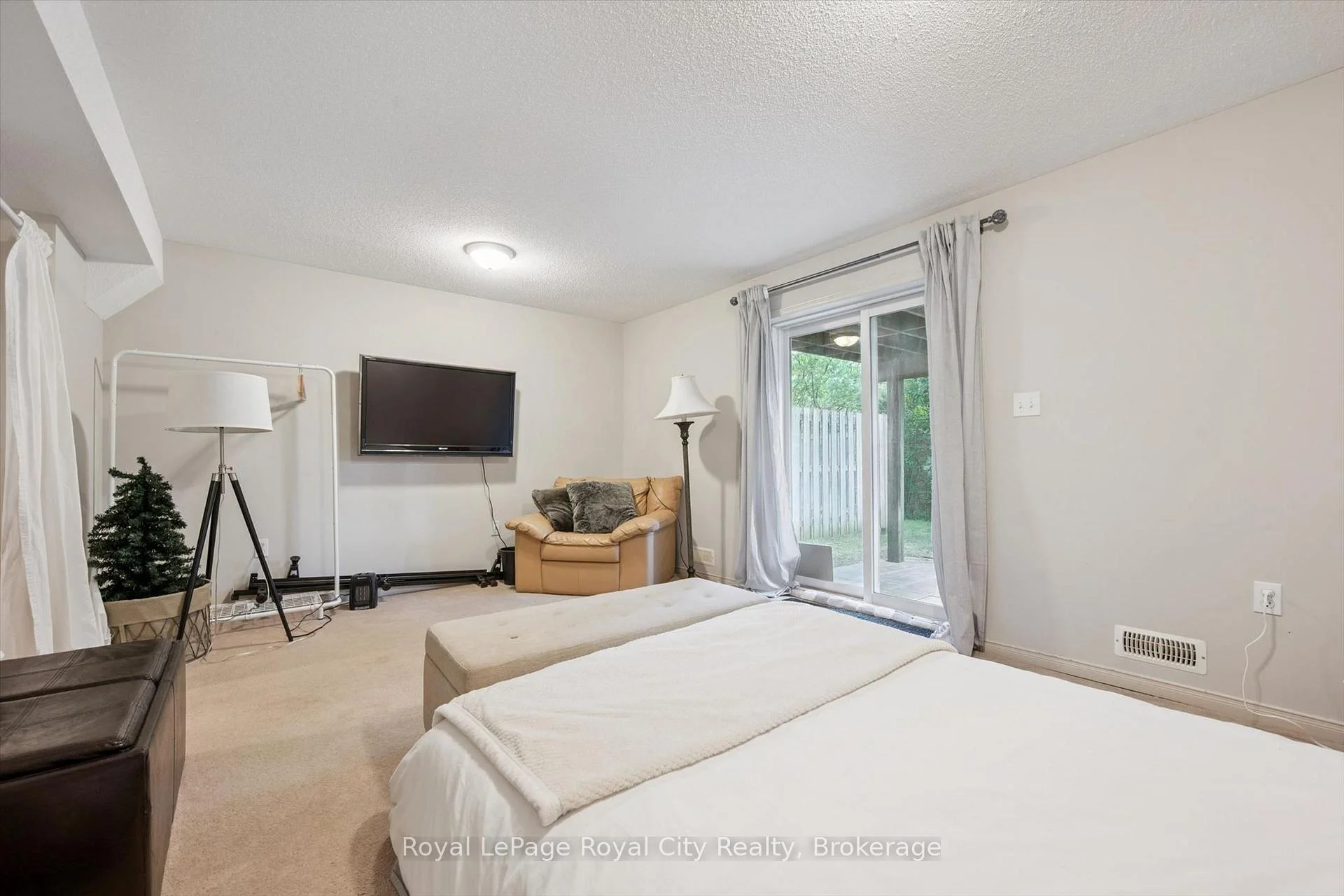 Photo 53 of Unit 41, 151 Clairfields Drive E, Guelph, Pineridge/Westminster Woods — HOMEH