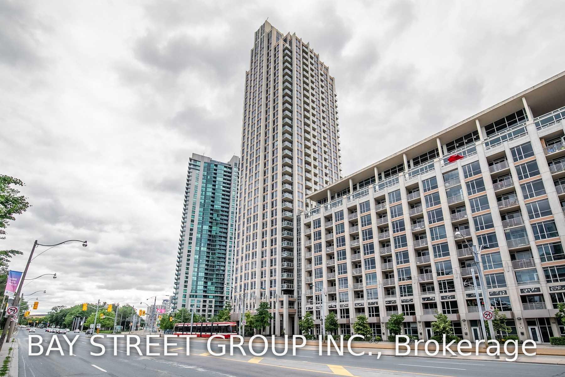 Photo 1 of Unit 1801, 628 Fleet Street, Toronto, Niagara — HOMEH