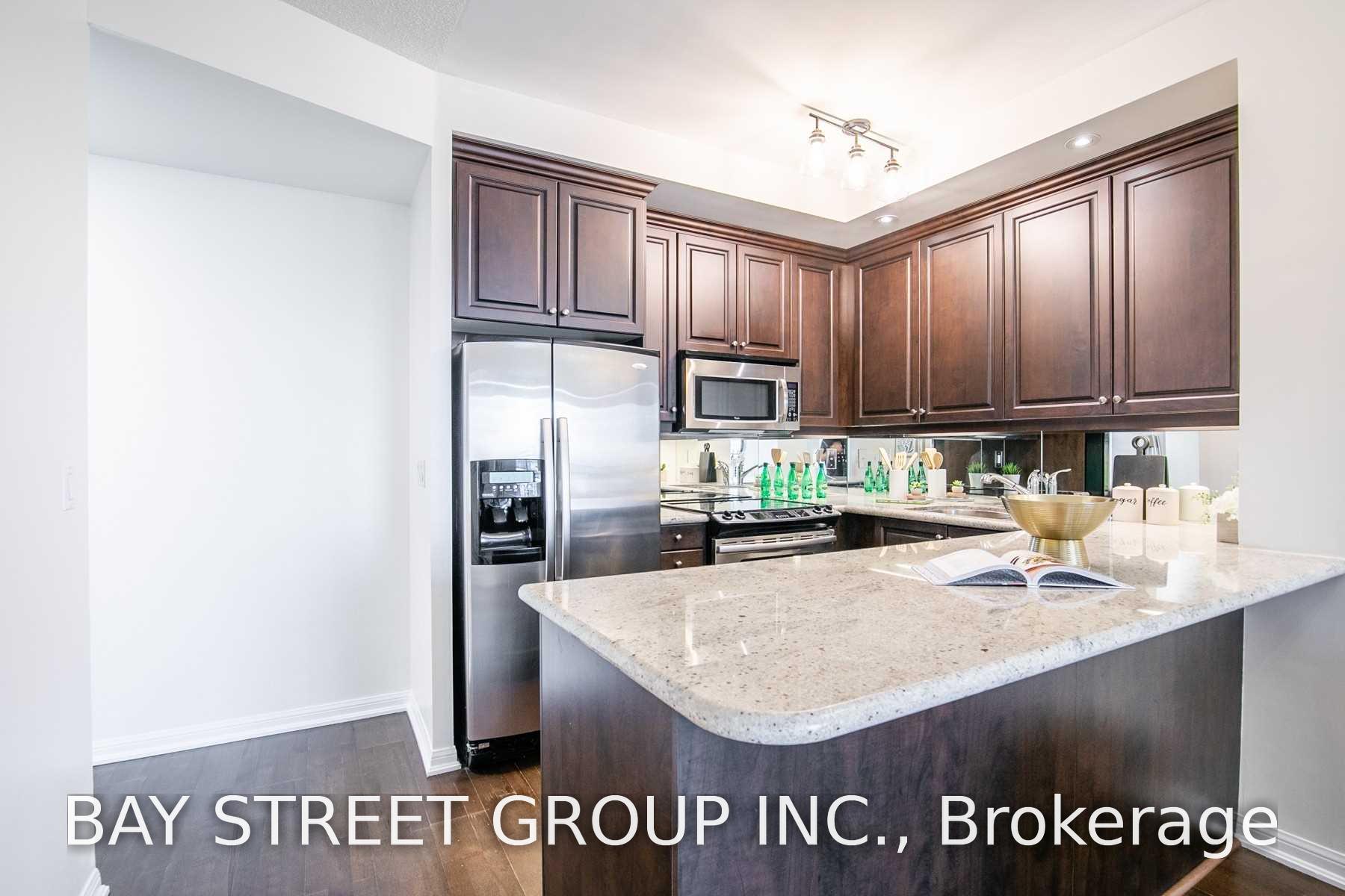 Photo 11 of Unit 1801, 628 Fleet Street, Toronto, Niagara — HOMEH
