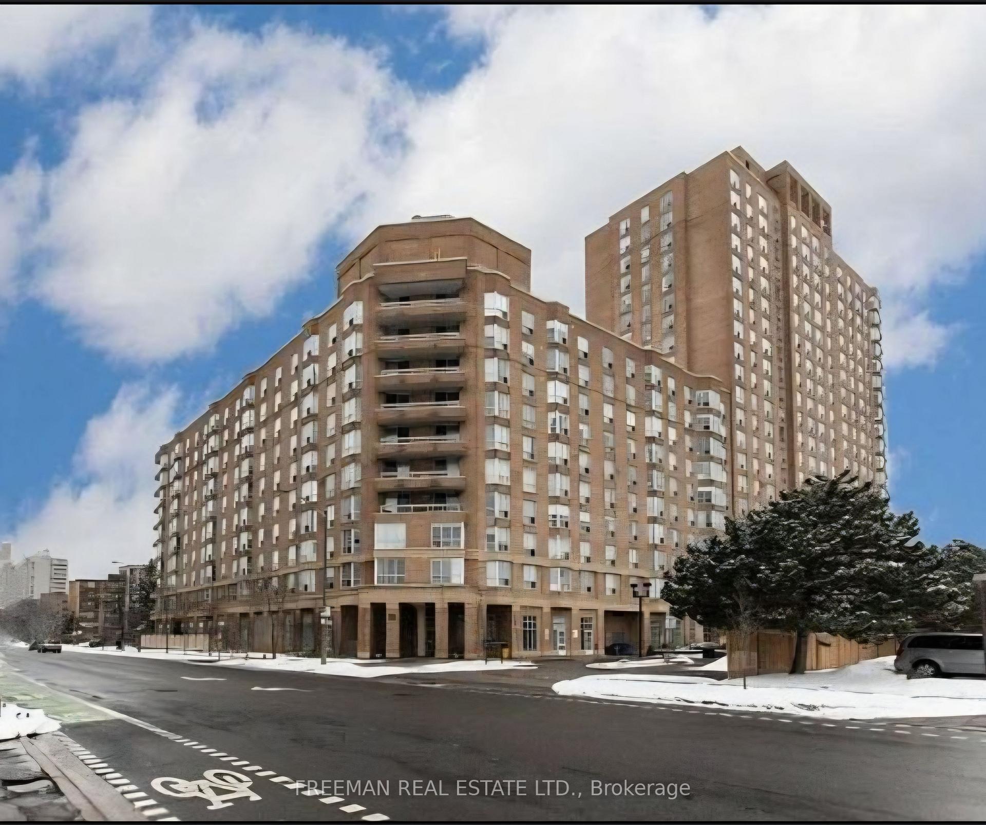 Photo 2 of Unit 910, 11 Thorncliffe Park Drive, Toronto, Thorncliffe Park — HOMEH