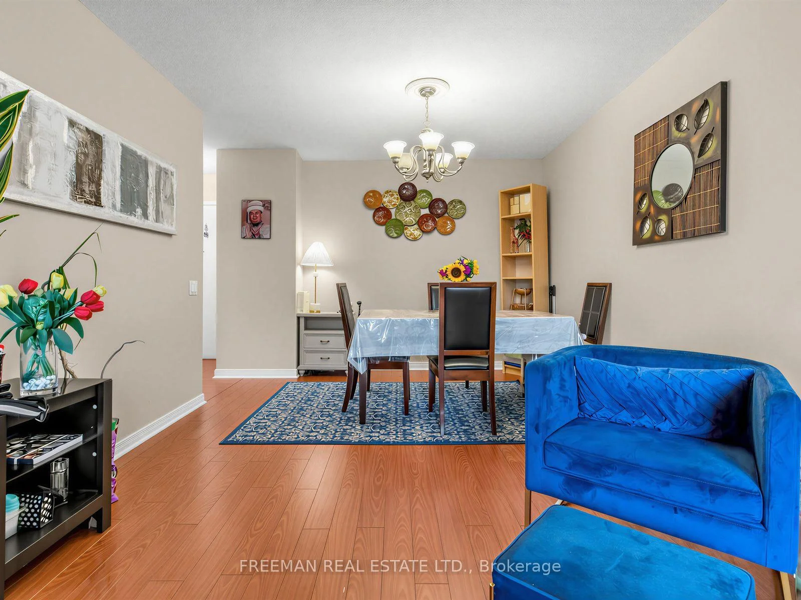 Photo 8 of Unit 910, 11 Thorncliffe Park Drive, Toronto, Thorncliffe Park — HOMEH