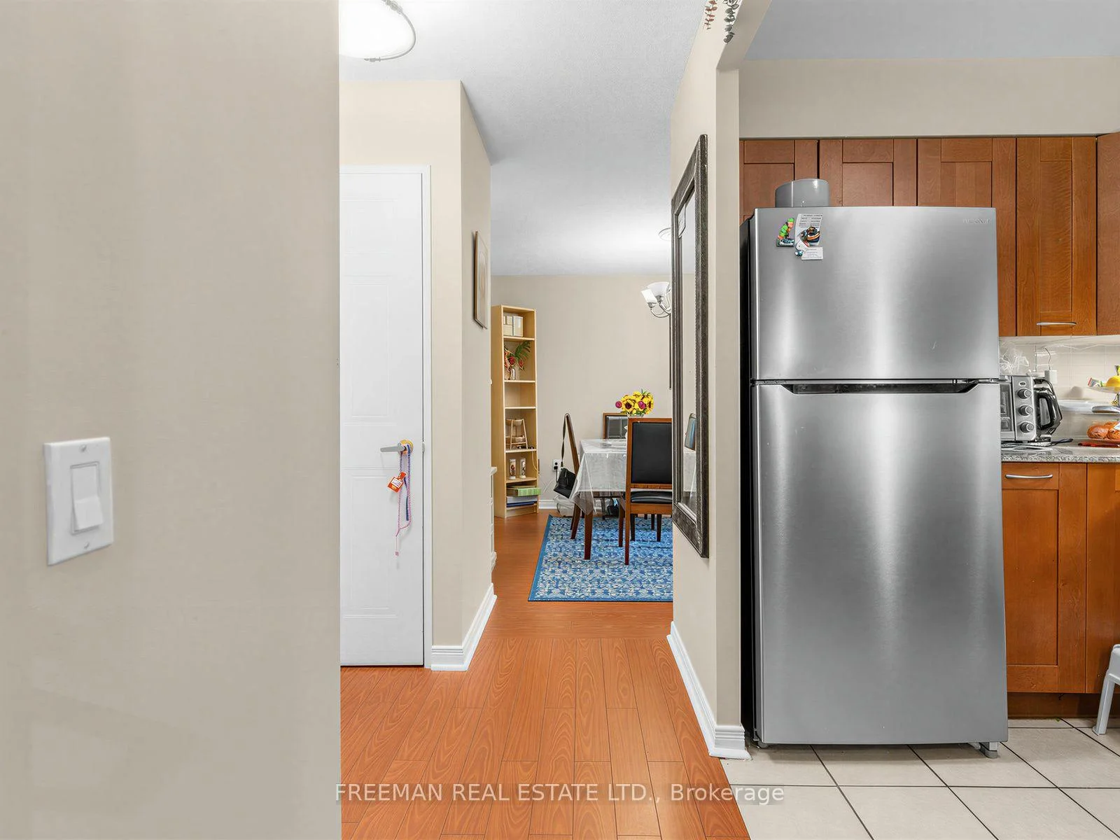 Photo 11 of Unit 910, 11 Thorncliffe Park Drive, Toronto, Thorncliffe Park — HOMEH