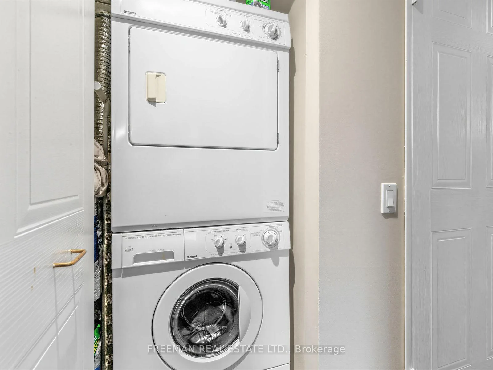 Photo 19 of Unit 910, 11 Thorncliffe Park Drive, Toronto, Thorncliffe Park — HOMEH