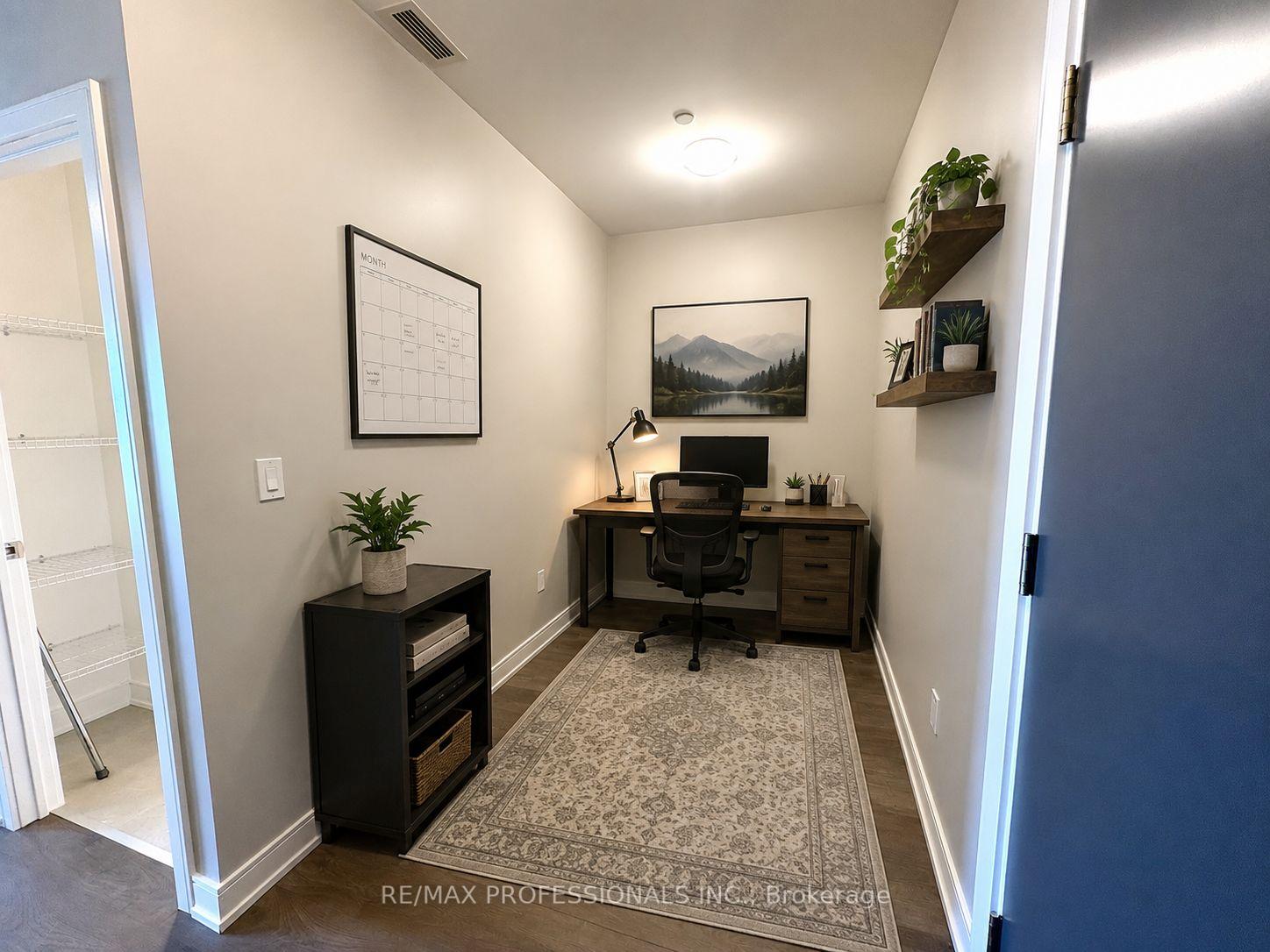 Photo 11 of Unit B1402, 693 Davis Road, Newmarket, Huron Heights-Leslie Valley — HOMEH
