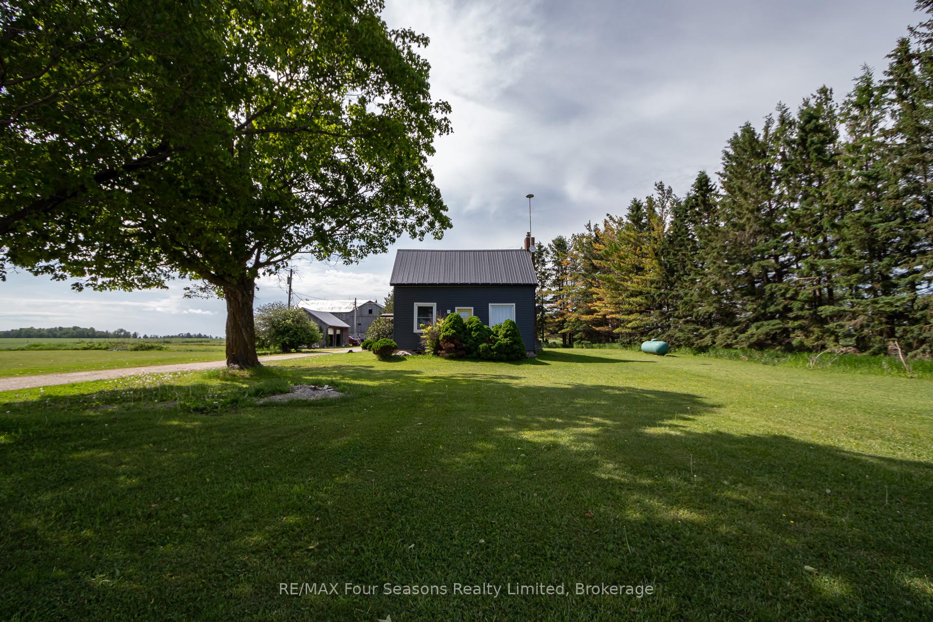 Photo 5 of 5803 26 Highway, Clearview, Rural Clearview — HOMEH