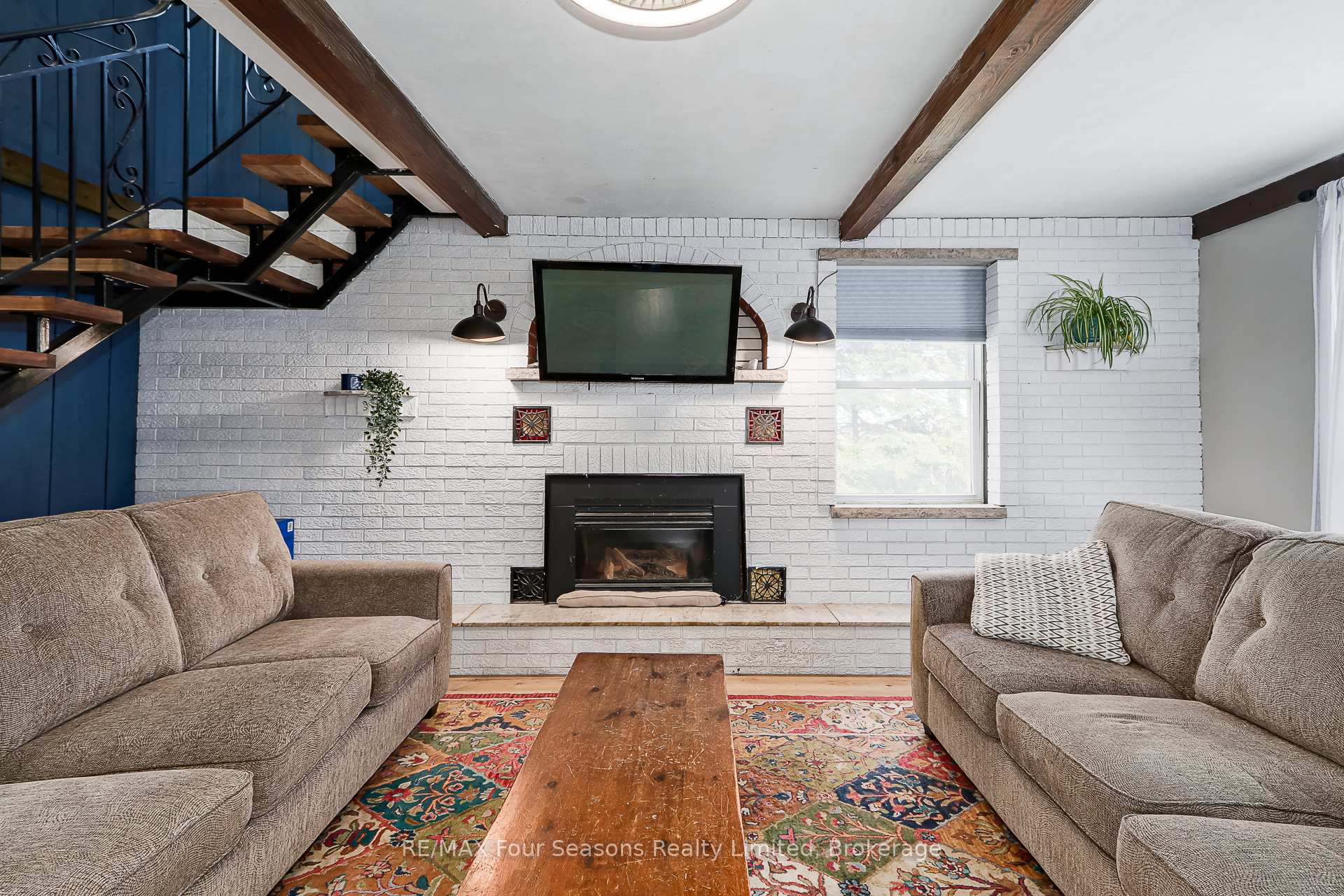Photo 18 of 5803 26 Highway, Clearview, Rural Clearview — HOMEH