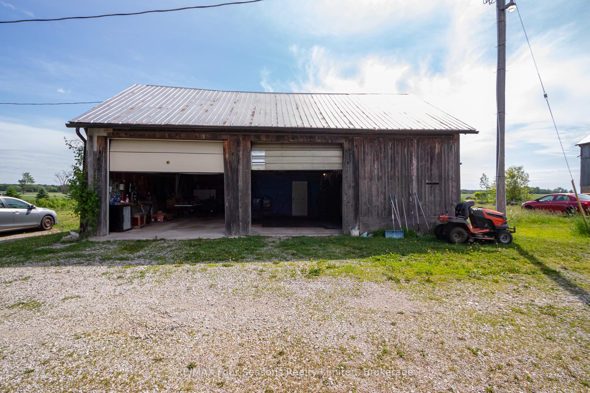Photo 32 of 5803 26 Highway, Clearview, Rural Clearview — HOMEH