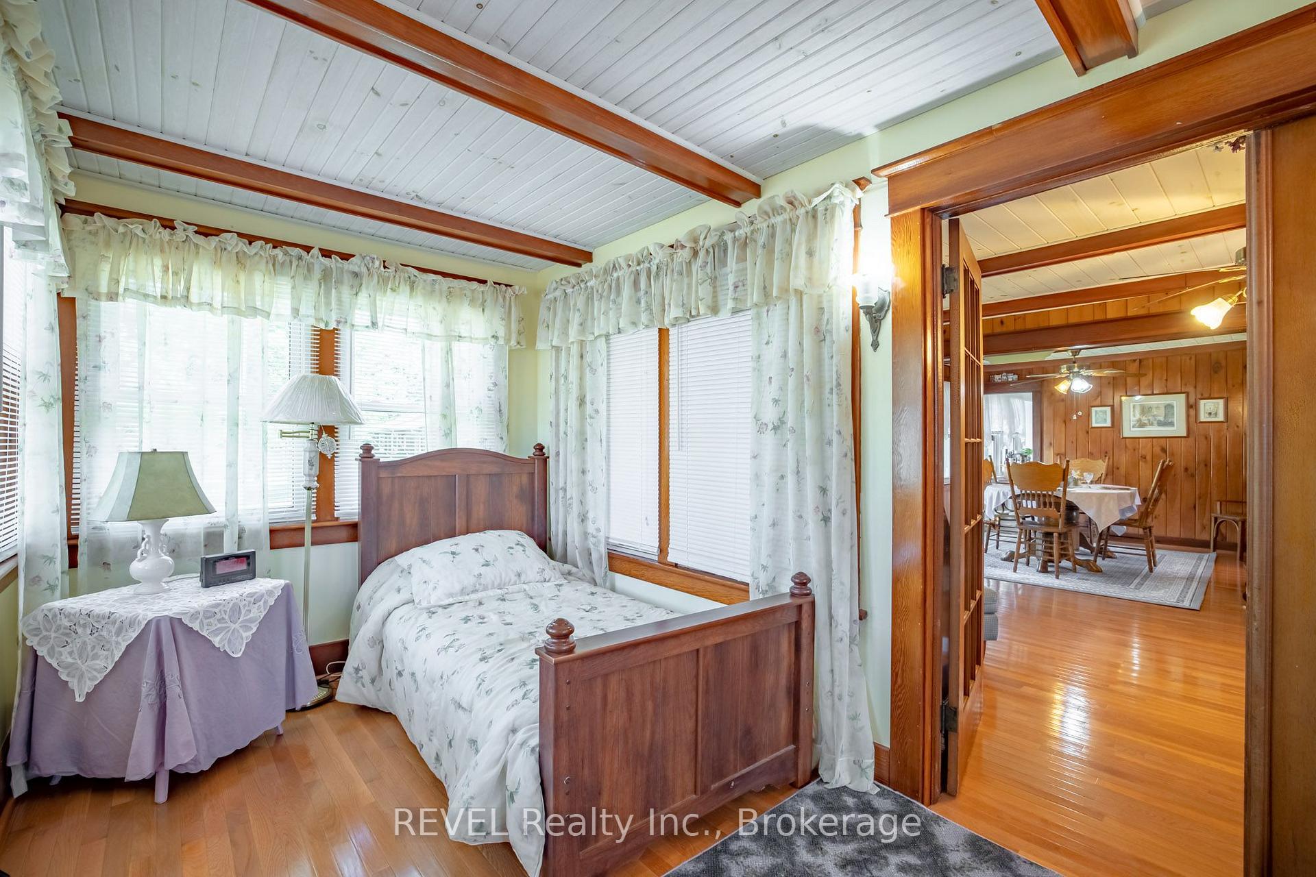 Photo 14 of 70 Bernard Avenue, Fort Erie, Ridgeway — HOMEH
