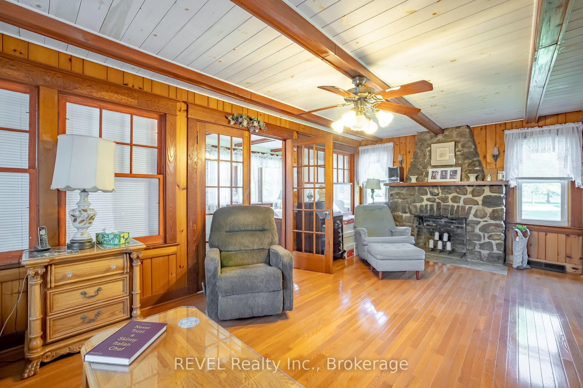Photo 8 of 70 Bernard Avenue, Fort Erie, Ridgeway — HOMEH
