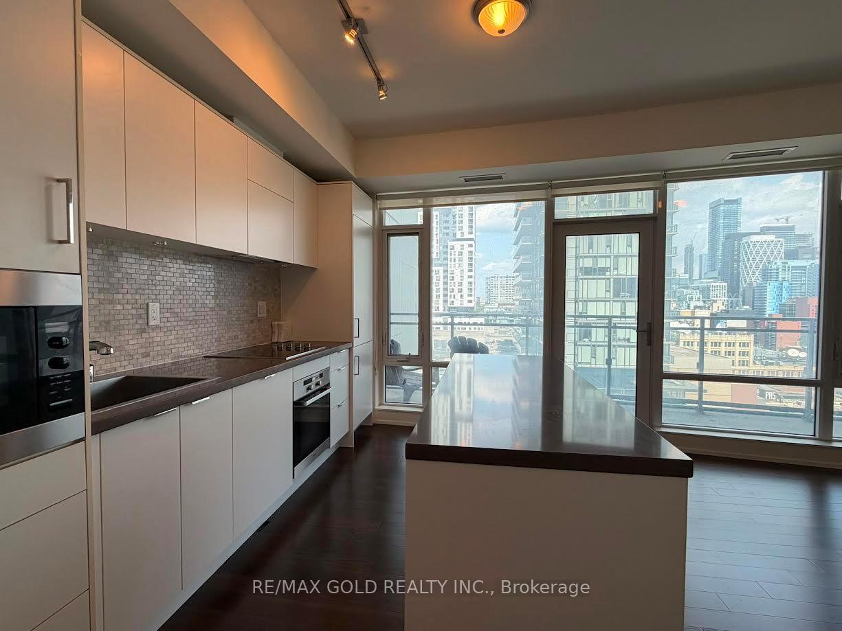Photo 4 of Unit 1206, 21 Widmer Street, Toronto, Waterfront Communities — HOMEH