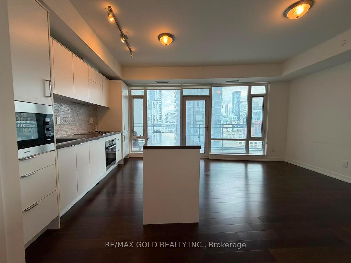 Photo 5 of Unit 1206, 21 Widmer Street, Toronto, Waterfront Communities — HOMEH