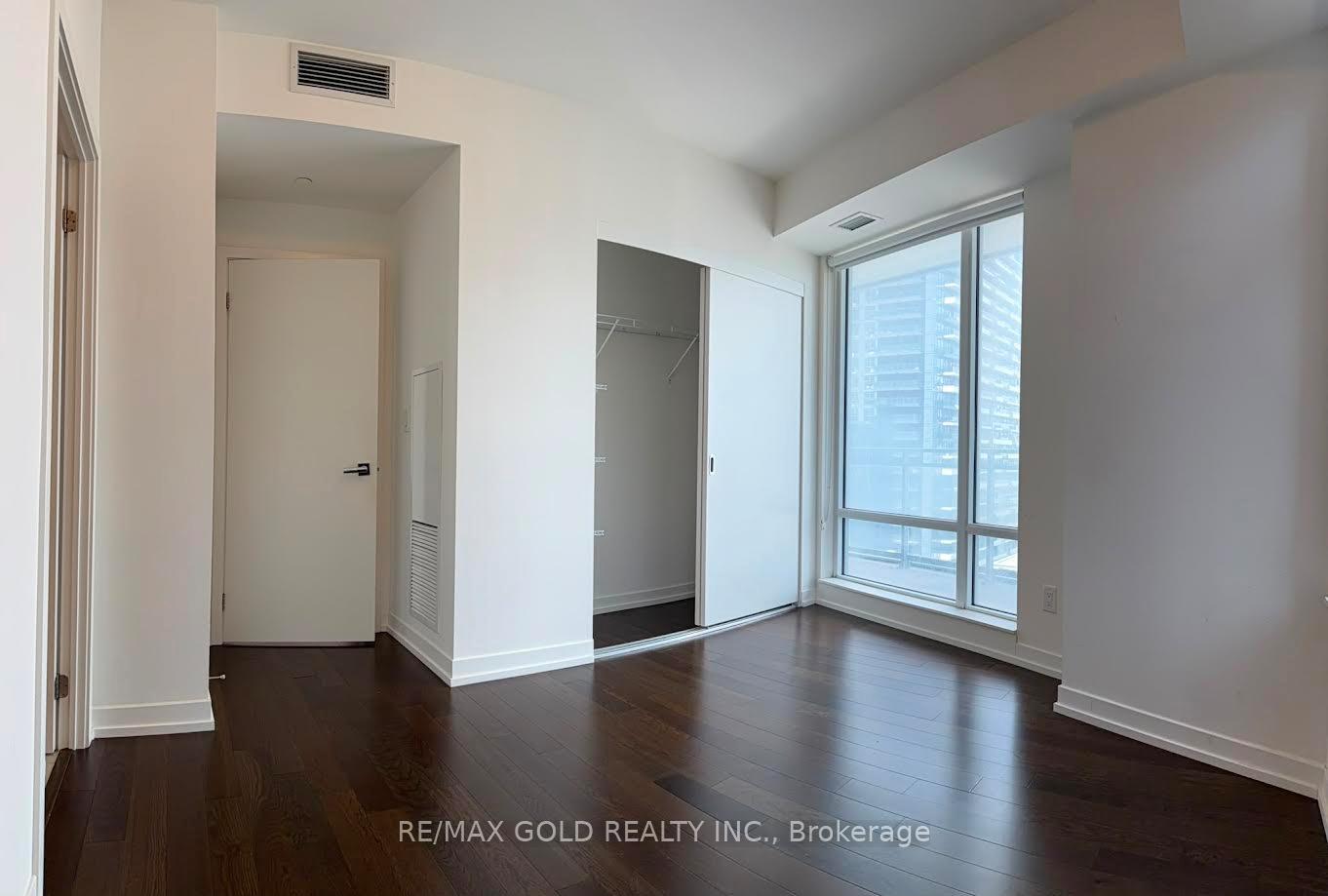 Photo 7 of Unit 1206, 21 Widmer Street, Toronto, Waterfront Communities — HOMEH