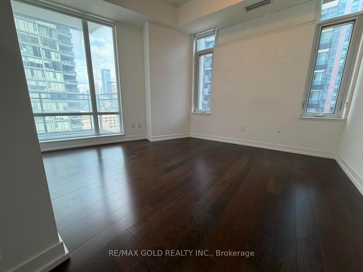 Photo 8 of Unit 1206, 21 Widmer Street, Toronto, Waterfront Communities — HOMEH