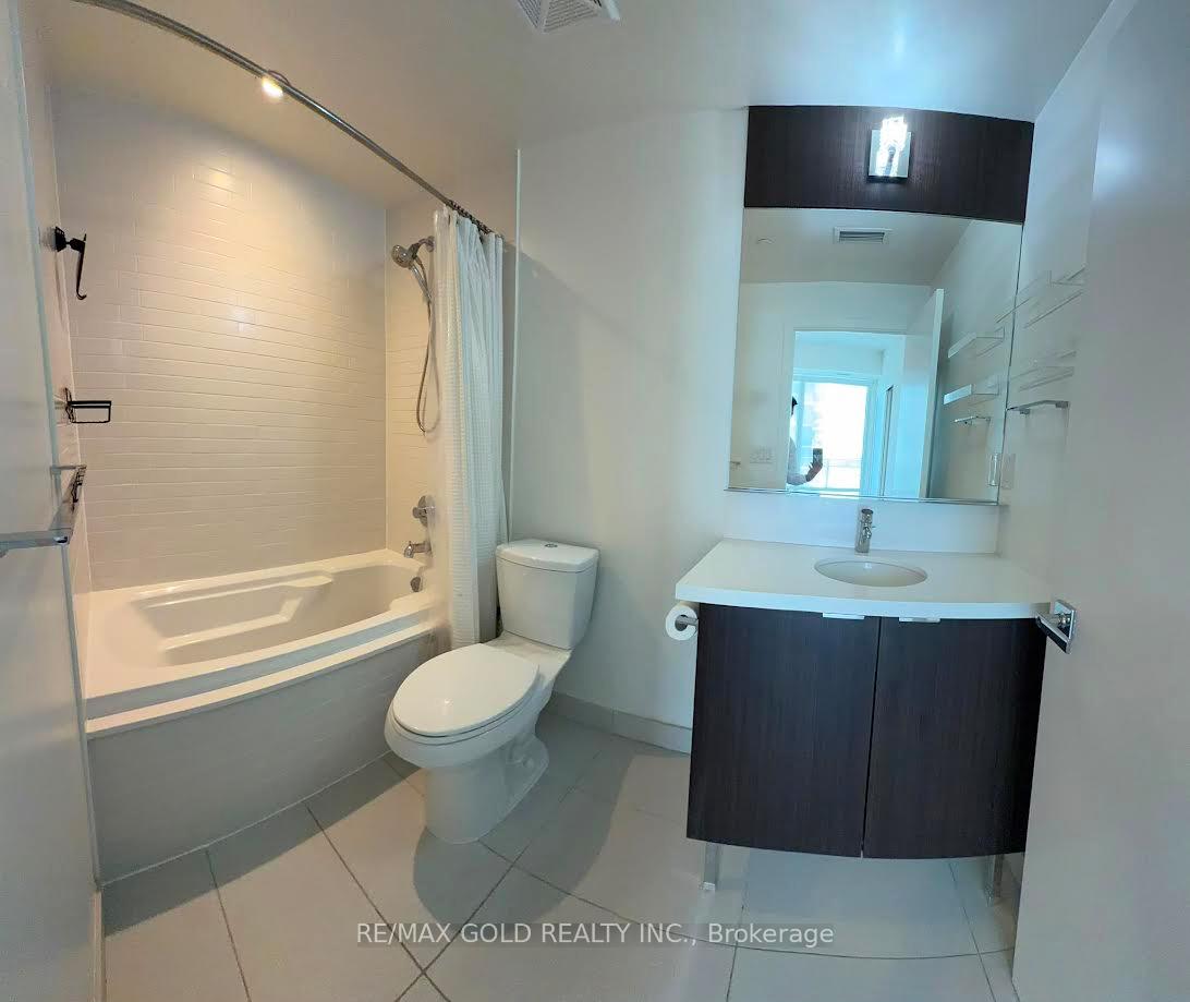 Photo 12 of Unit 1206, 21 Widmer Street, Toronto, Waterfront Communities — HOMEH