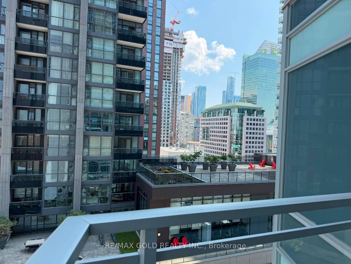 Photo 14 of Unit 1206, 21 Widmer Street, Toronto, Waterfront Communities — HOMEH