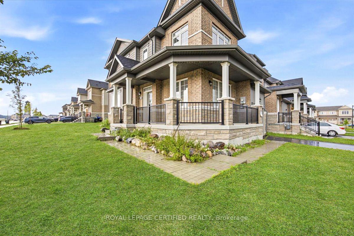 Photo 5 of 66 Stately Drive, Wasaga Beach — HOMEH