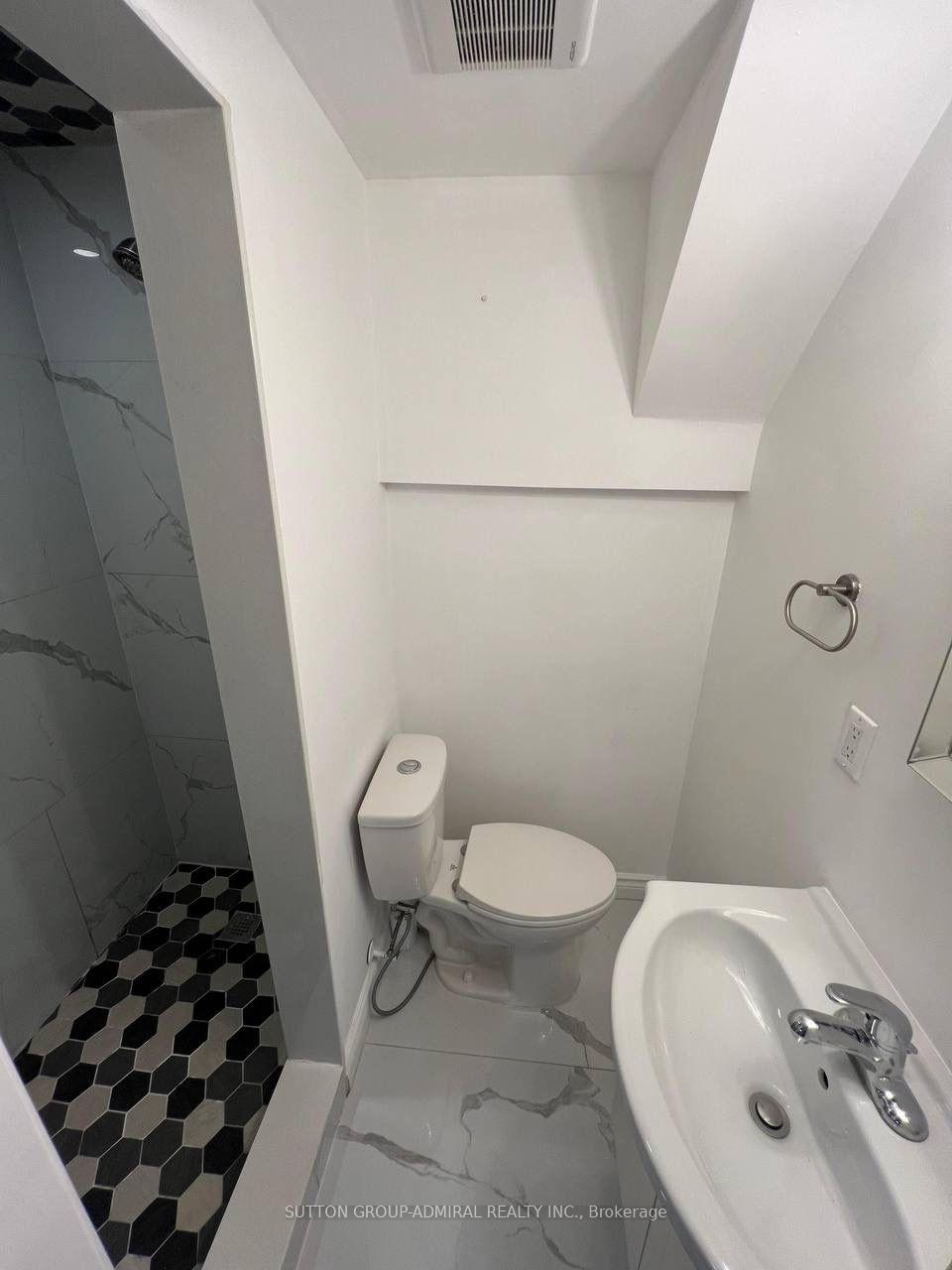 Photo 30 of Unit Basement, 328 Woodspring Avenue, Newmarket, Woodland Hill — HOMEH