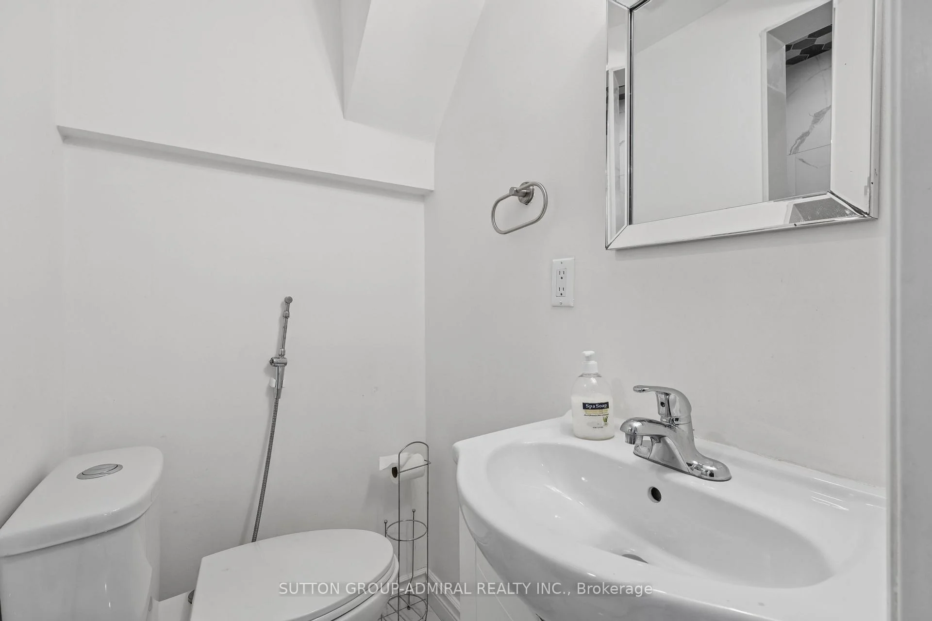Photo 33 of Unit Basement, 328 Woodspring Avenue, Newmarket, Woodland Hill — HOMEH