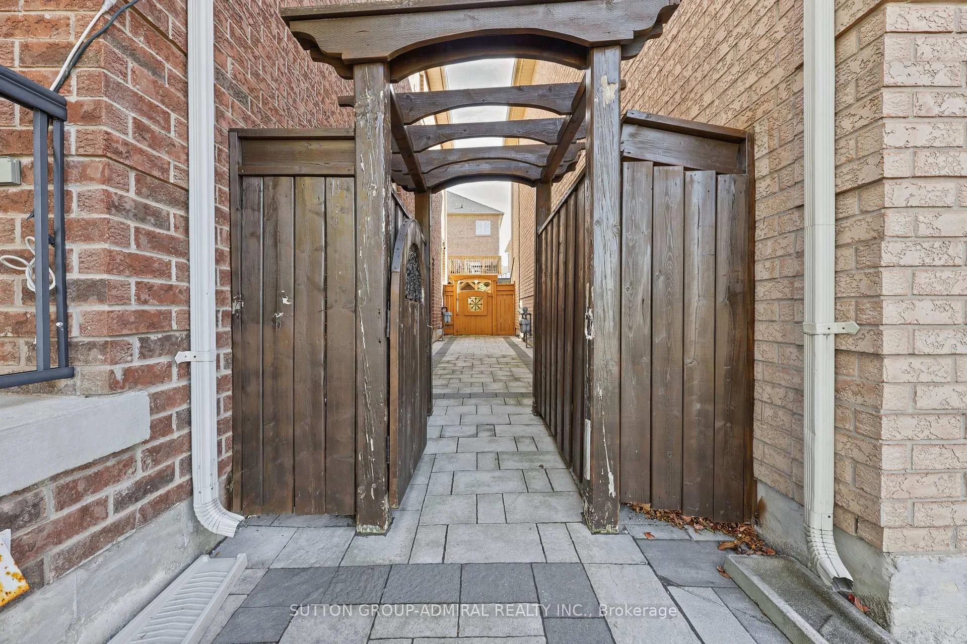 Photo 61 of Unit Basement, 328 Woodspring Avenue, Newmarket, Woodland Hill — HOMEH