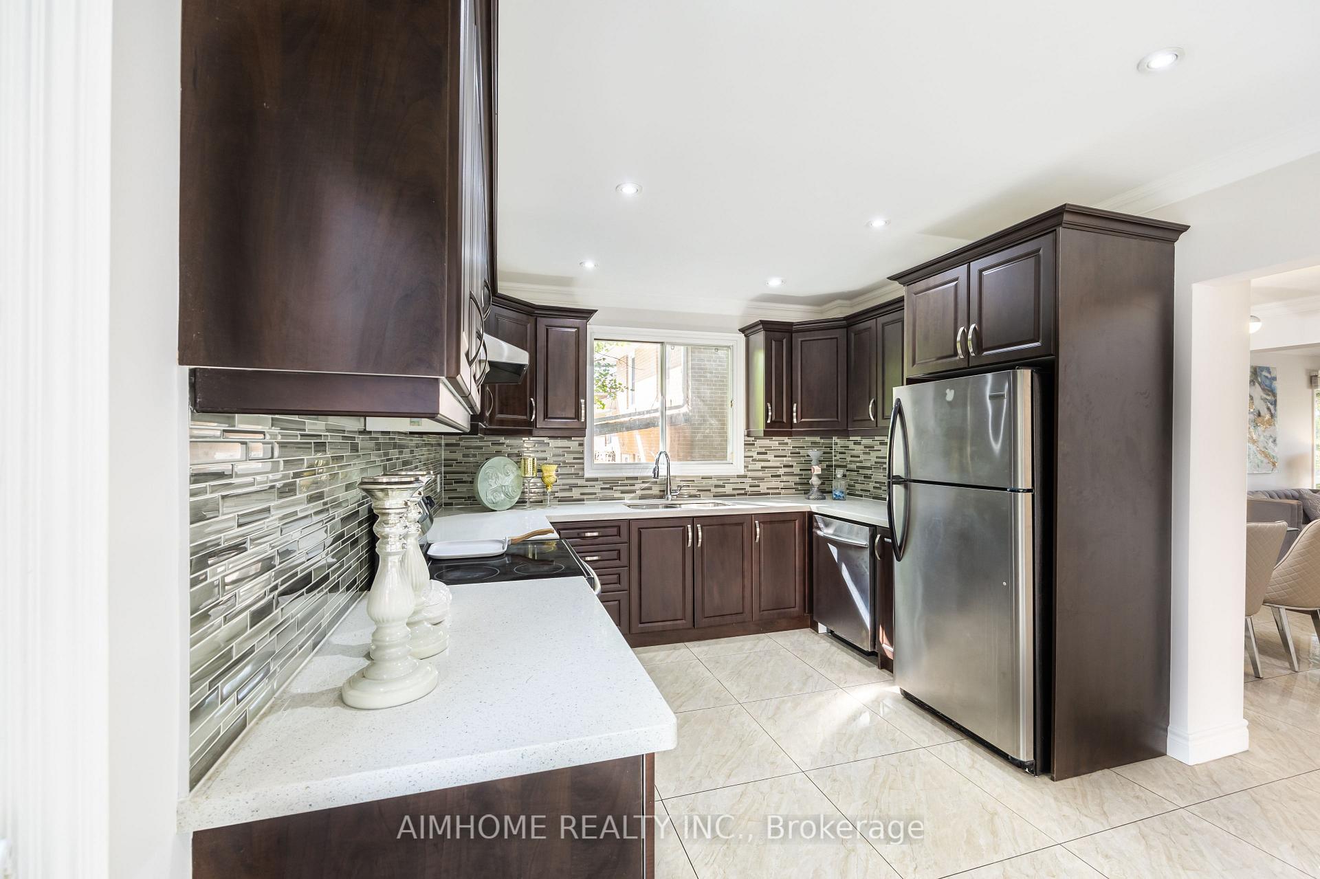 Photo 9 of 471 Cummer Avenue, North York, Newtonbrook East — HOMEH
