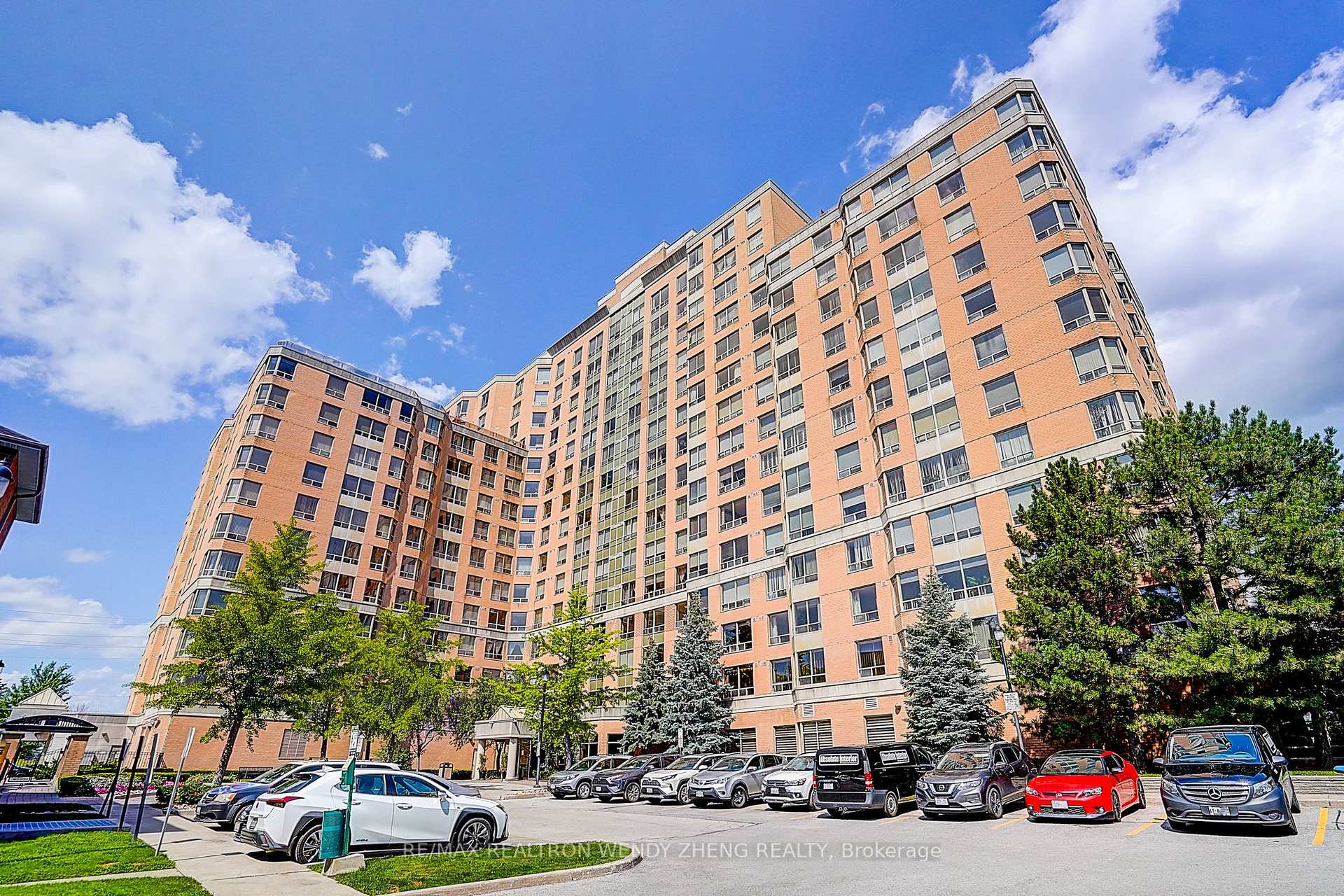 Front of Unit 815, 1883 Mcnicoll Avenue
