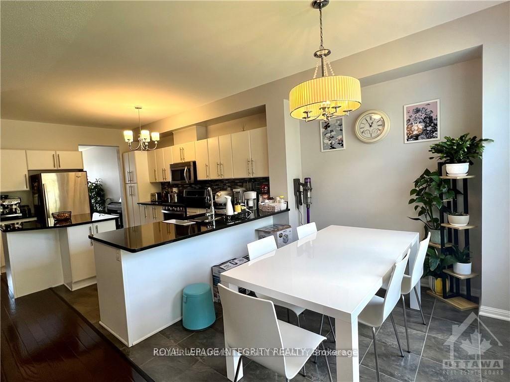 Photo 6 of 140 Battersea Crescent, Ottawa, Kanata - Kanata Lakes/Heritage Hills — HOMEH