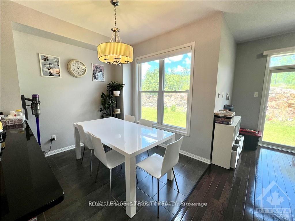 Photo 7 of 140 Battersea Crescent, Ottawa, Kanata - Kanata Lakes/Heritage Hills — HOMEH