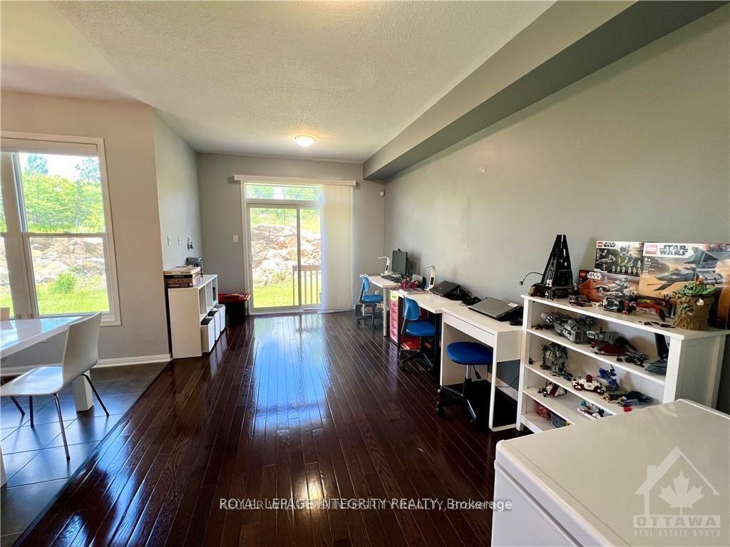 Photo 8 of 140 Battersea Crescent, Ottawa, Kanata - Kanata Lakes/Heritage Hills — HOMEH
