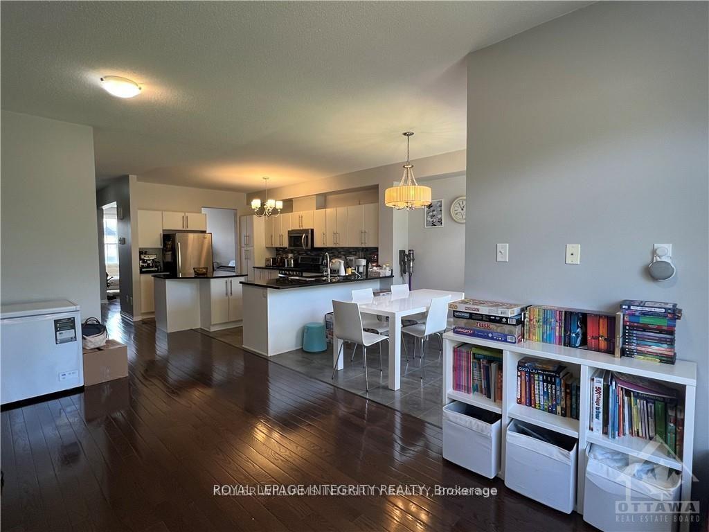 Photo 10 of 140 Battersea Crescent, Ottawa, Kanata - Kanata Lakes/Heritage Hills — HOMEH