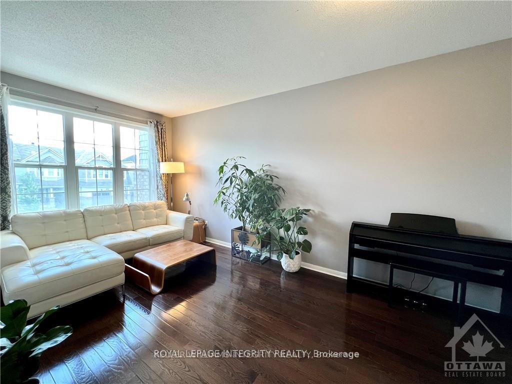 Photo 13 of 140 Battersea Crescent, Ottawa, Kanata - Kanata Lakes/Heritage Hills — HOMEH