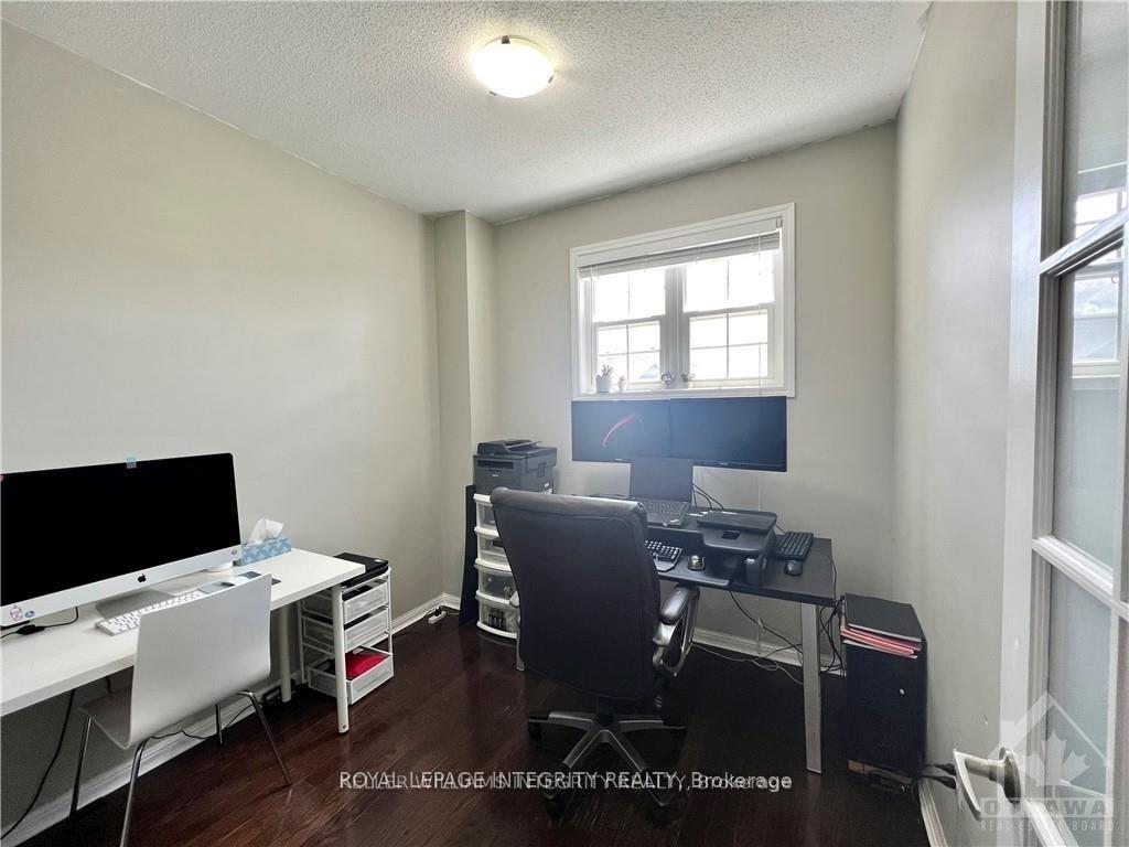 Photo 15 of 140 Battersea Crescent, Ottawa, Kanata - Kanata Lakes/Heritage Hills — HOMEH