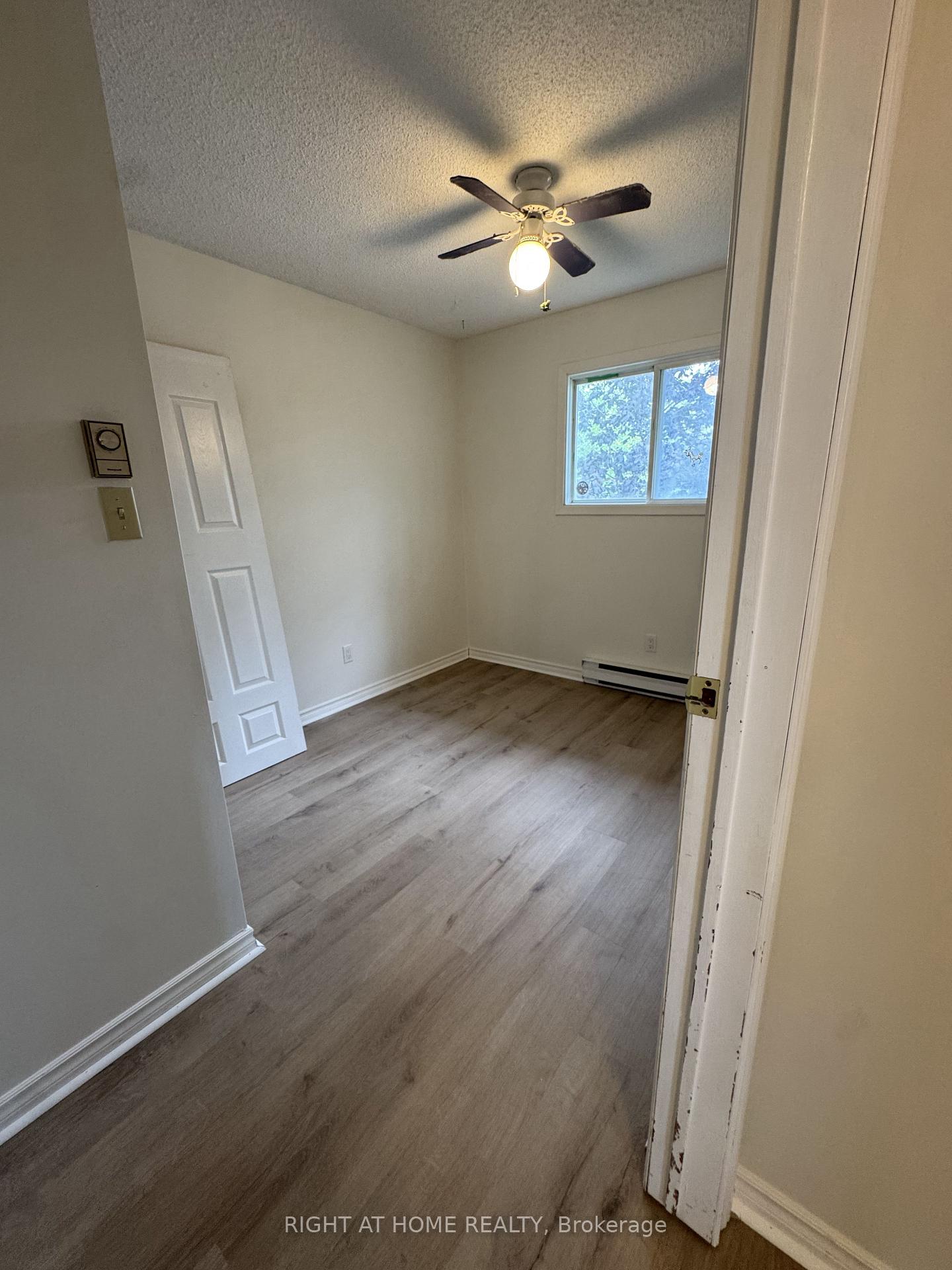 Photo 26 of 18 Annamaria Drive, Georgina, Keswick North — HOMEH