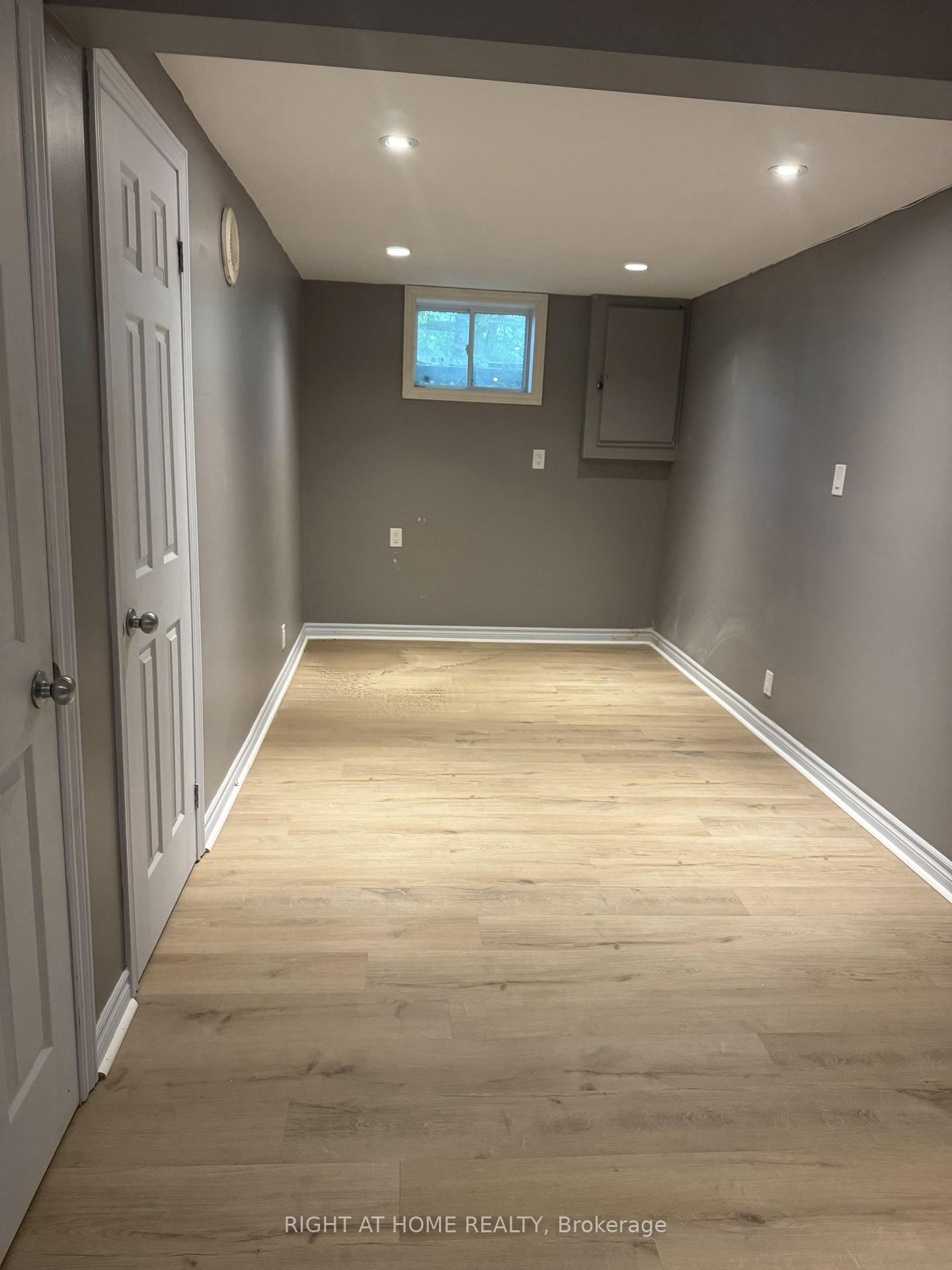 Photo 35 of 18 Annamaria Drive, Georgina, Keswick North — HOMEH
