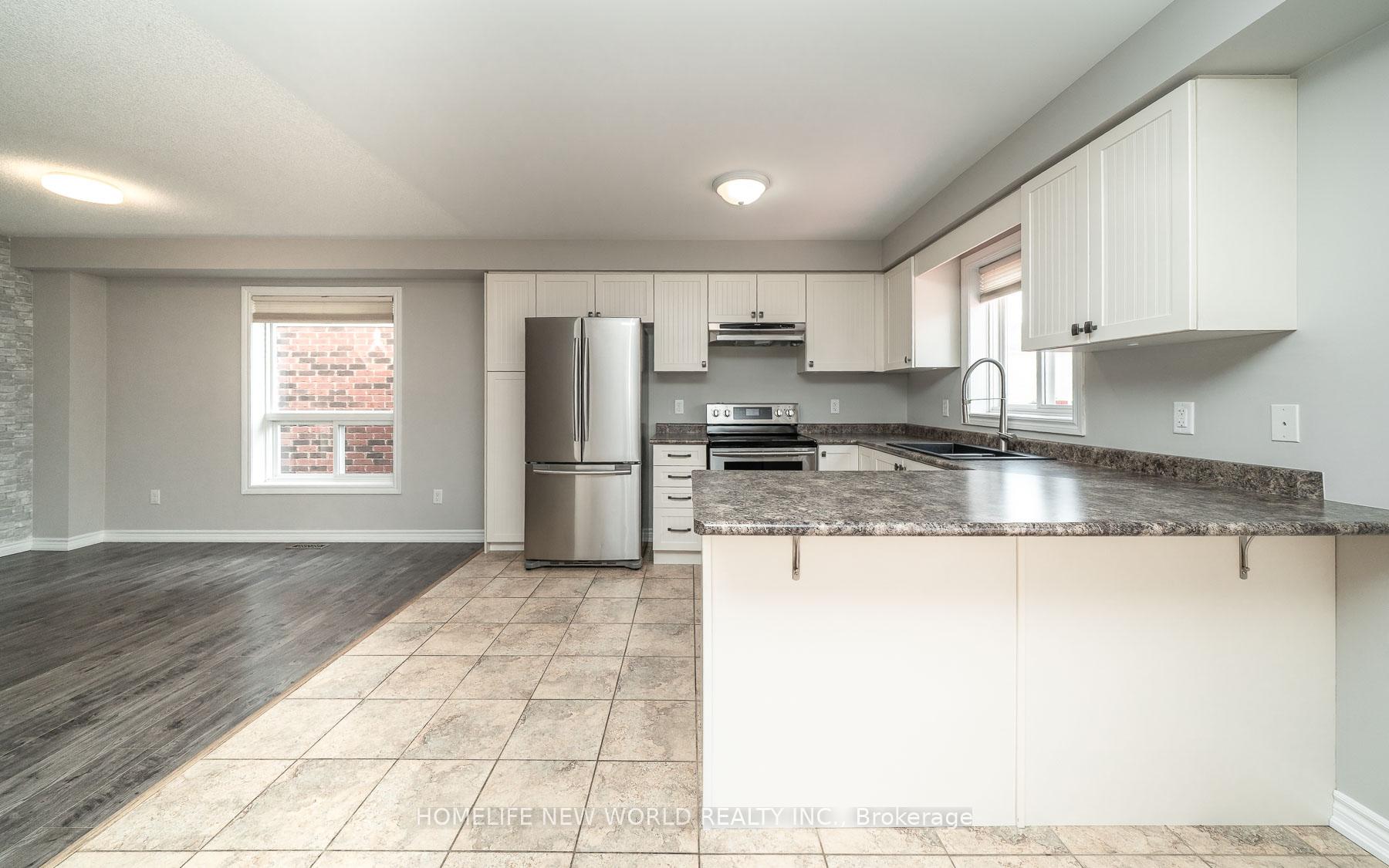 Photo 11 of 81 White Crescent, Barrie, Holly — HOMEH