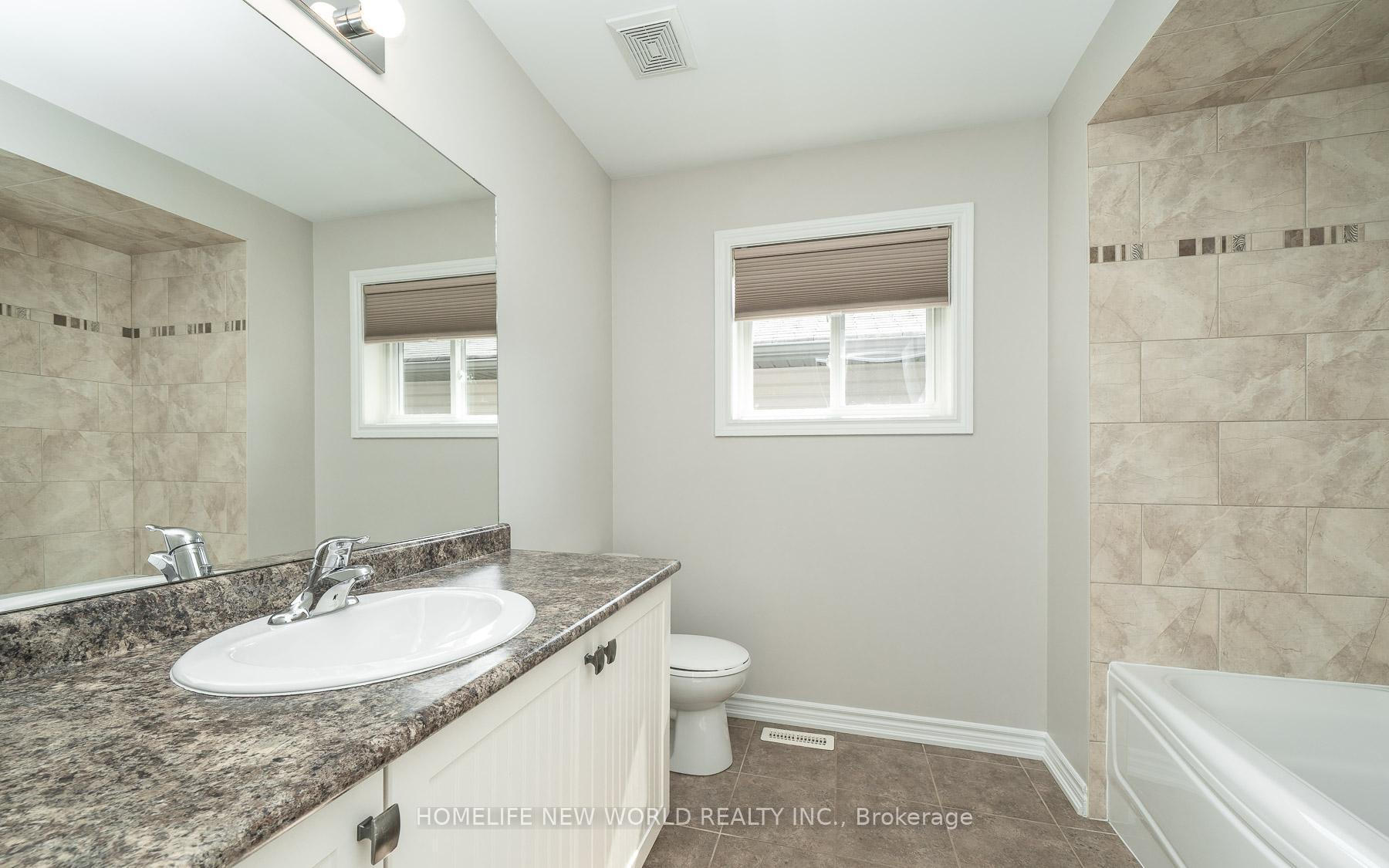 Photo 24 of 81 White Crescent, Barrie, Holly — HOMEH