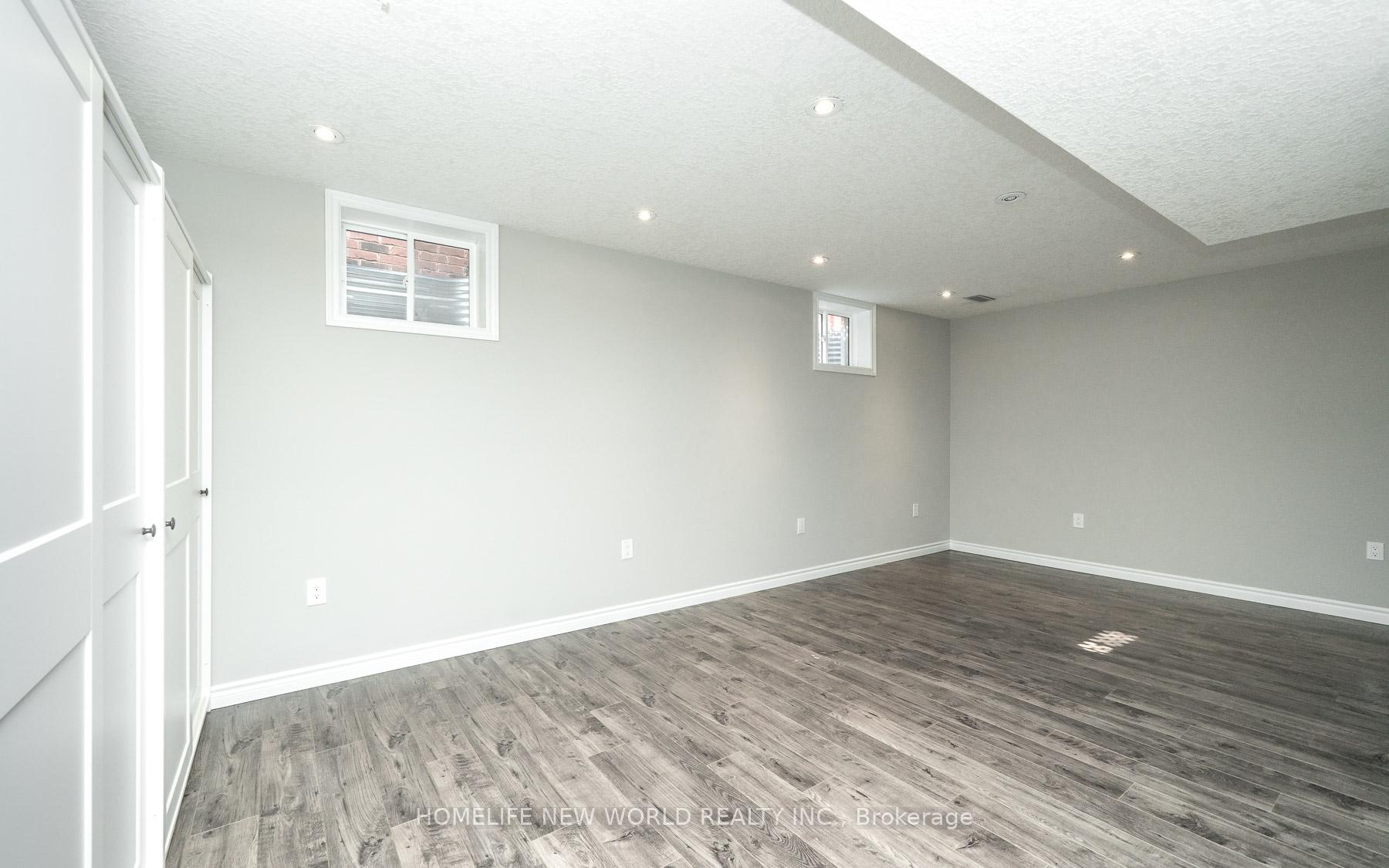 Photo 25 of 81 White Crescent, Barrie, Holly — HOMEH