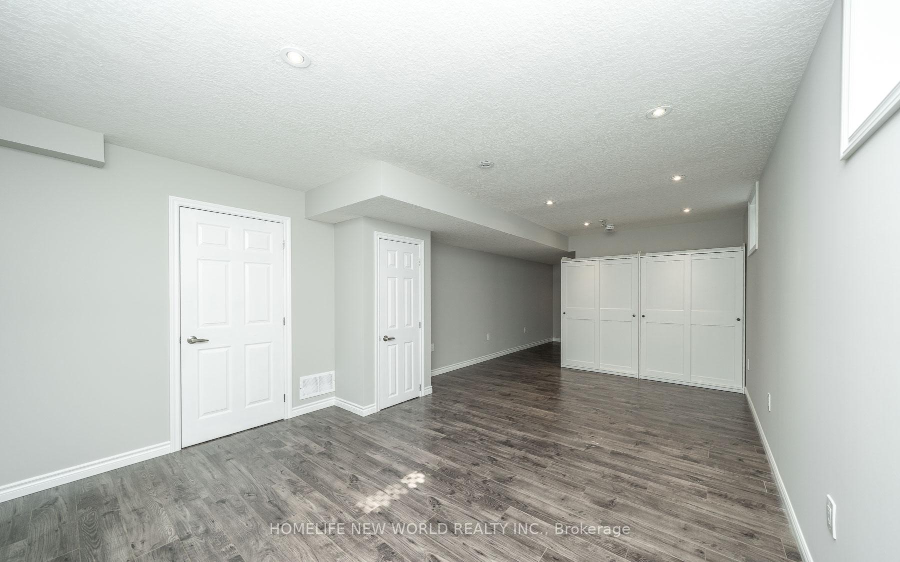 Photo 26 of 81 White Crescent, Barrie, Holly — HOMEH