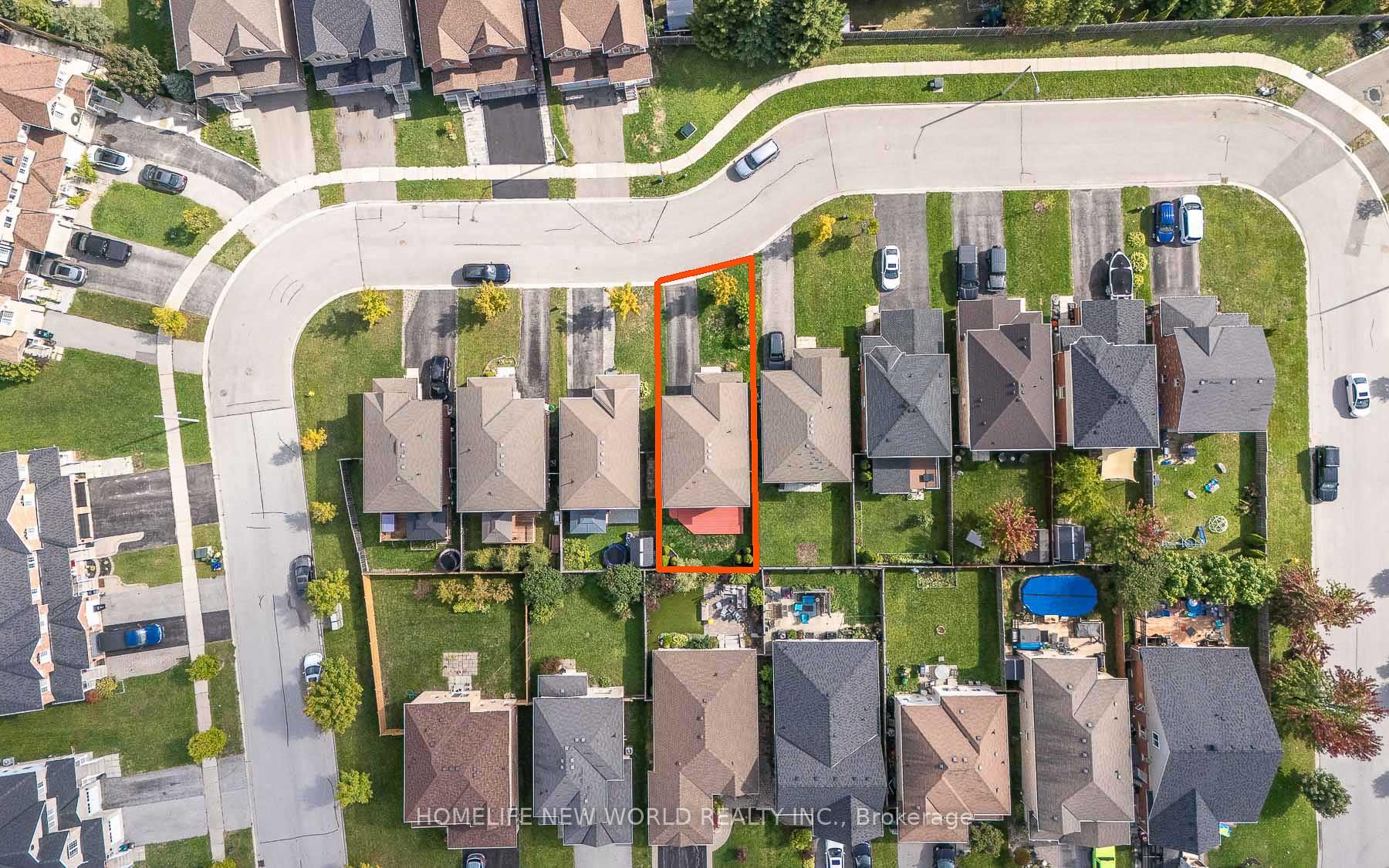 Photo 37 of 81 White Crescent, Barrie, Holly — HOMEH
