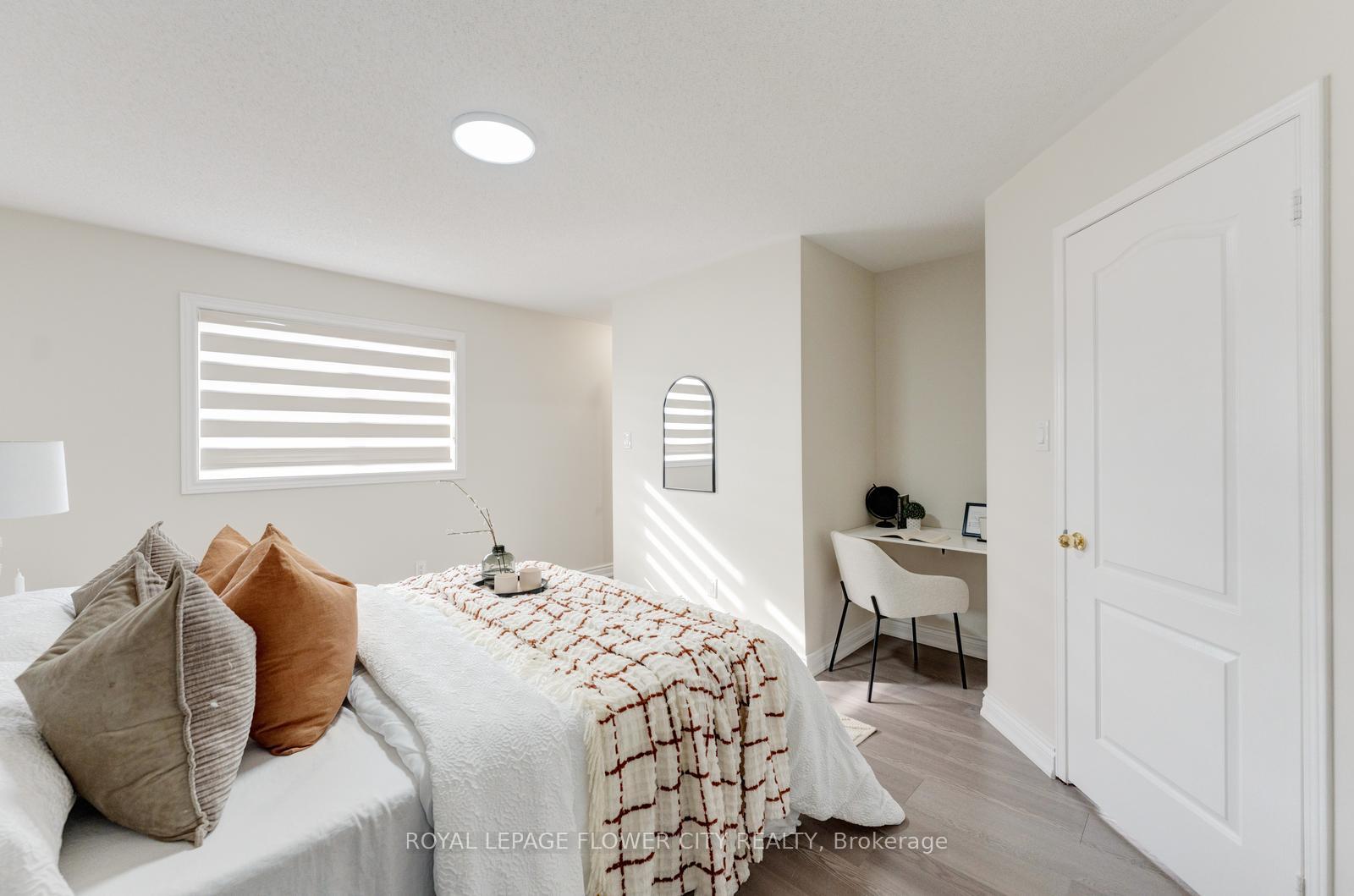 Photo 28 of 7 Penbridge Circle, Brampton, Fletcher's Meadow — HOMEH