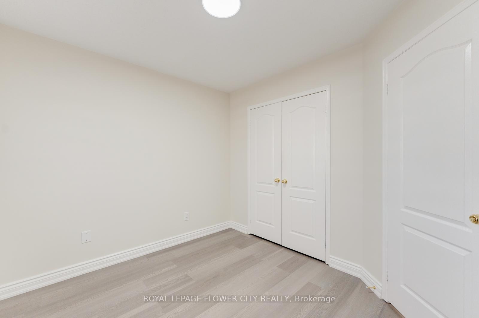 Photo 34 of 7 Penbridge Circle, Brampton, Fletcher's Meadow — HOMEH