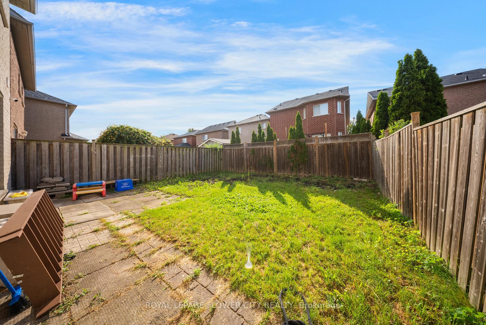 Photo 48 of 7 Penbridge Circle, Brampton, Fletcher's Meadow — HOMEH