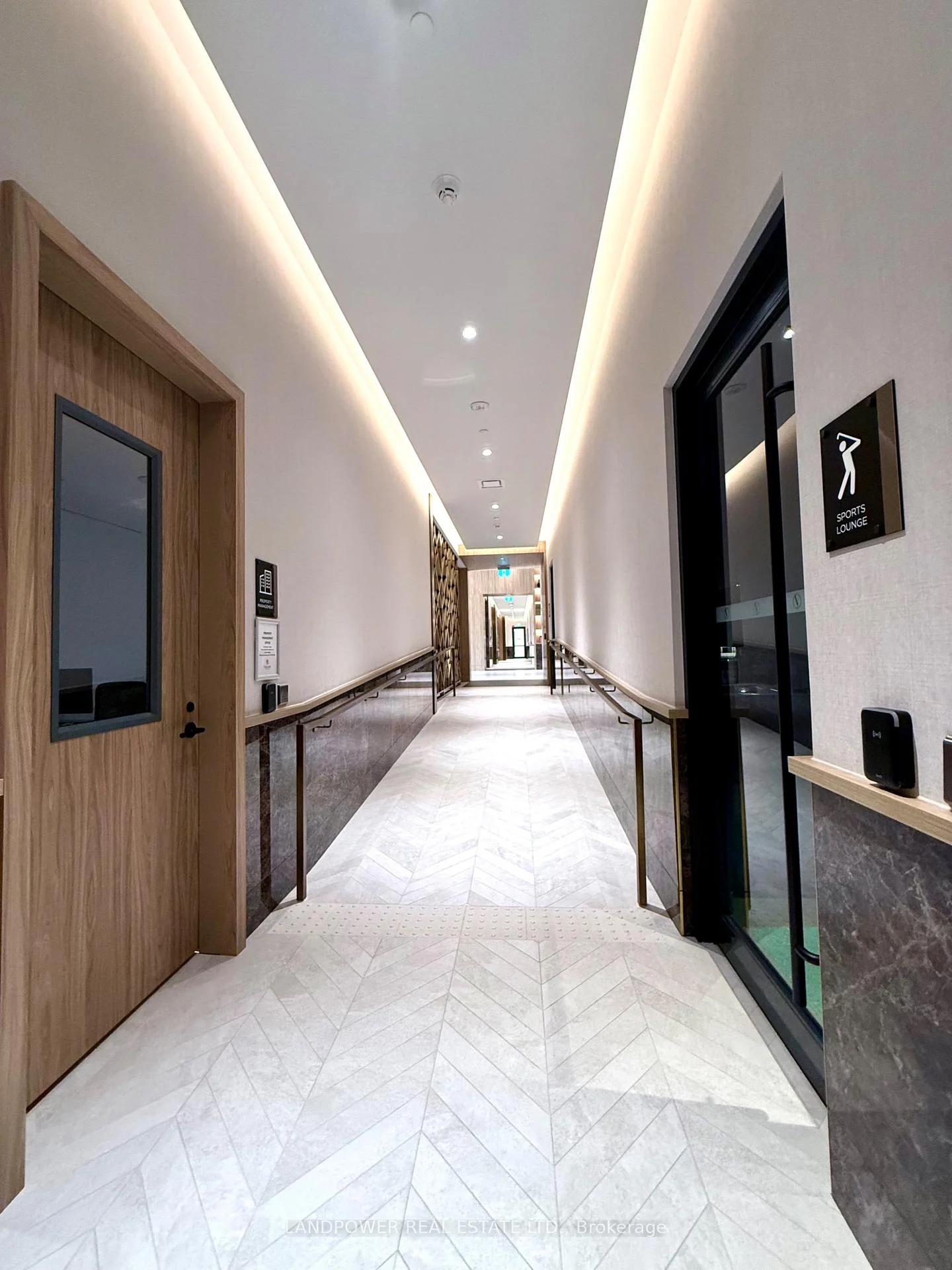 Photo 26 of Unit 907, 21 Meadowdale Road, Vaughan, Vaughan Corporate Centre — HOMEH